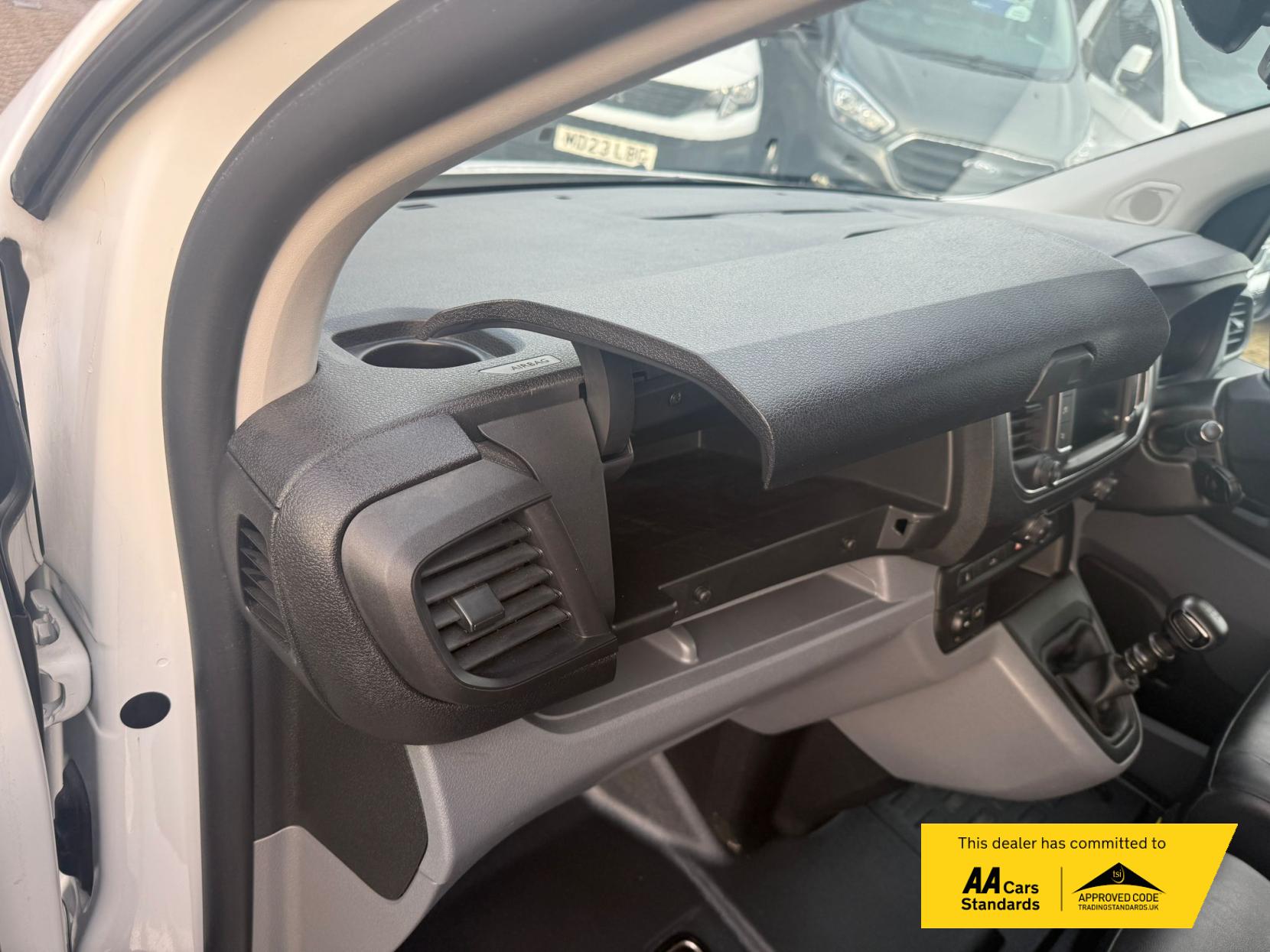 Vauxhall Vivaro 1.5 Turbo D 2900 Sportive Panel Van 5dr Diesel Manual L2 H1 Euro 6 (s/s) (100 ps)