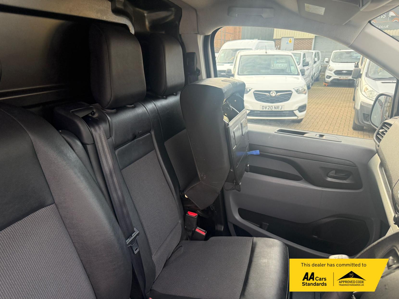 Vauxhall Vivaro 1.5 Turbo D 2900 Sportive Panel Van 5dr Diesel Manual L2 H1 Euro 6 (s/s) (100 ps)