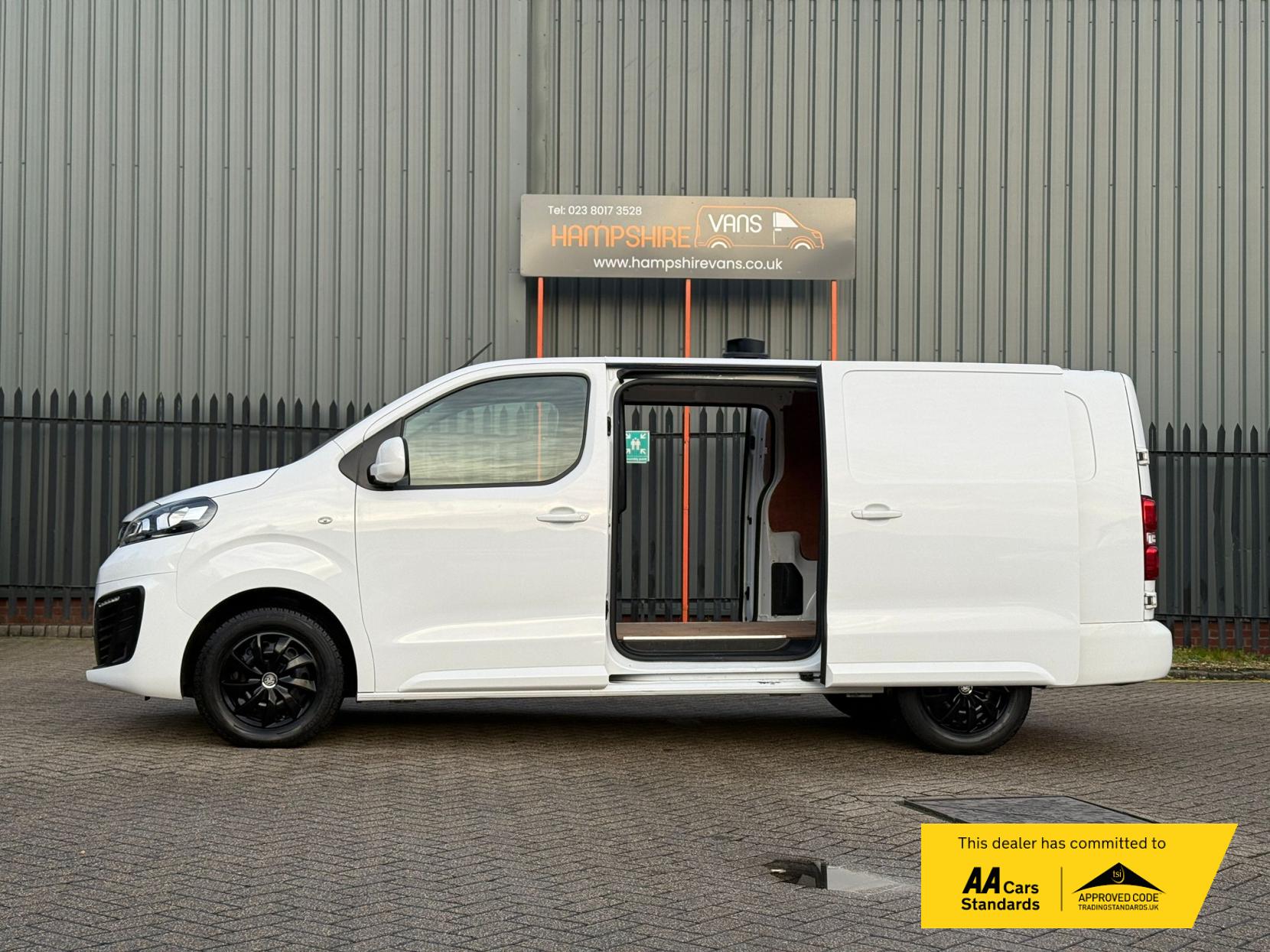 Vauxhall Vivaro 1.5 Turbo D 2900 Sportive Panel Van 5dr Diesel Manual L2 H1 Euro 6 (s/s) (100 ps)