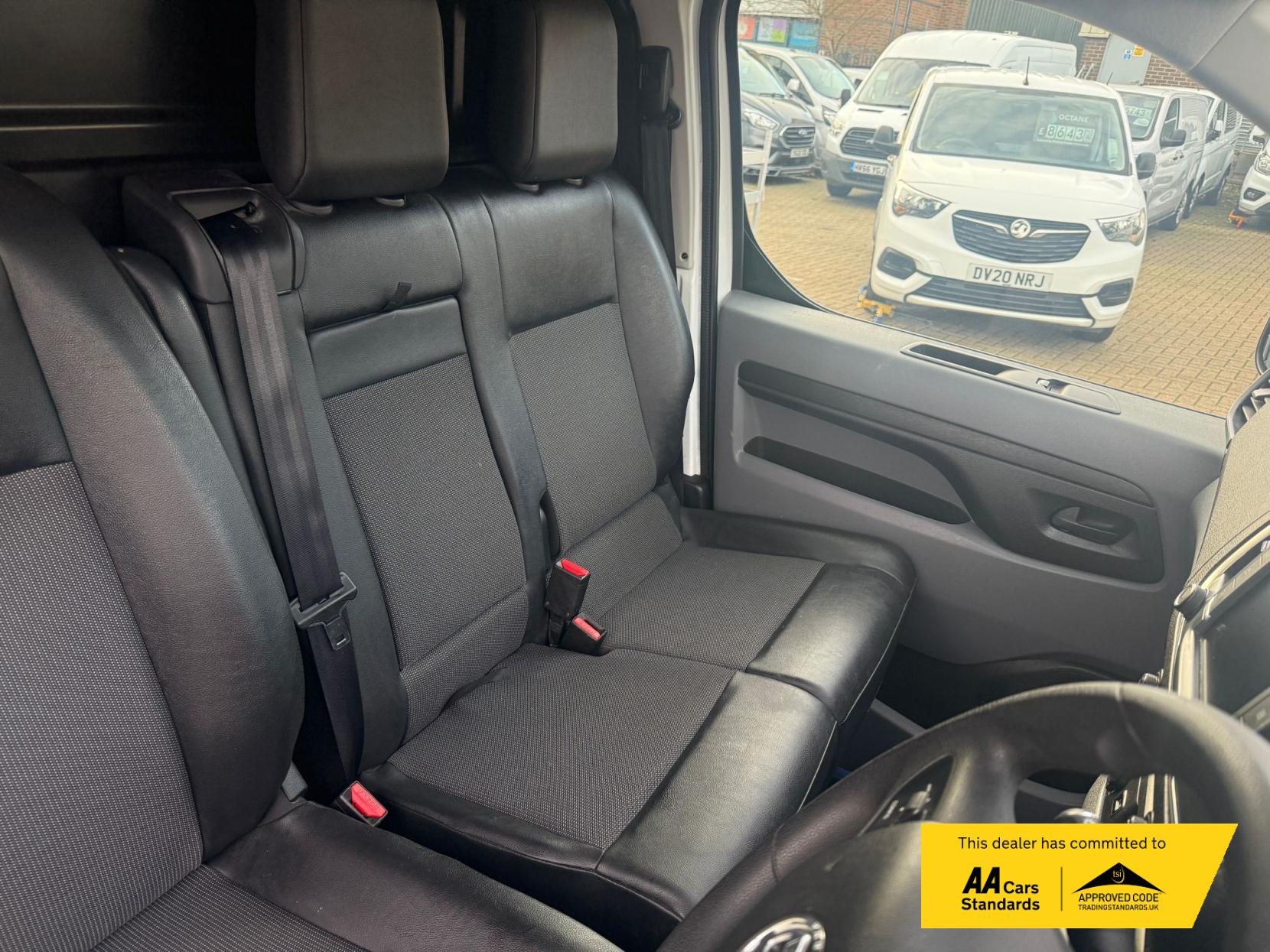 Vauxhall Vivaro 1.5 Turbo D 2900 Sportive Panel Van 5dr Diesel Manual L2 H1 Euro 6 (s/s) (100 ps)