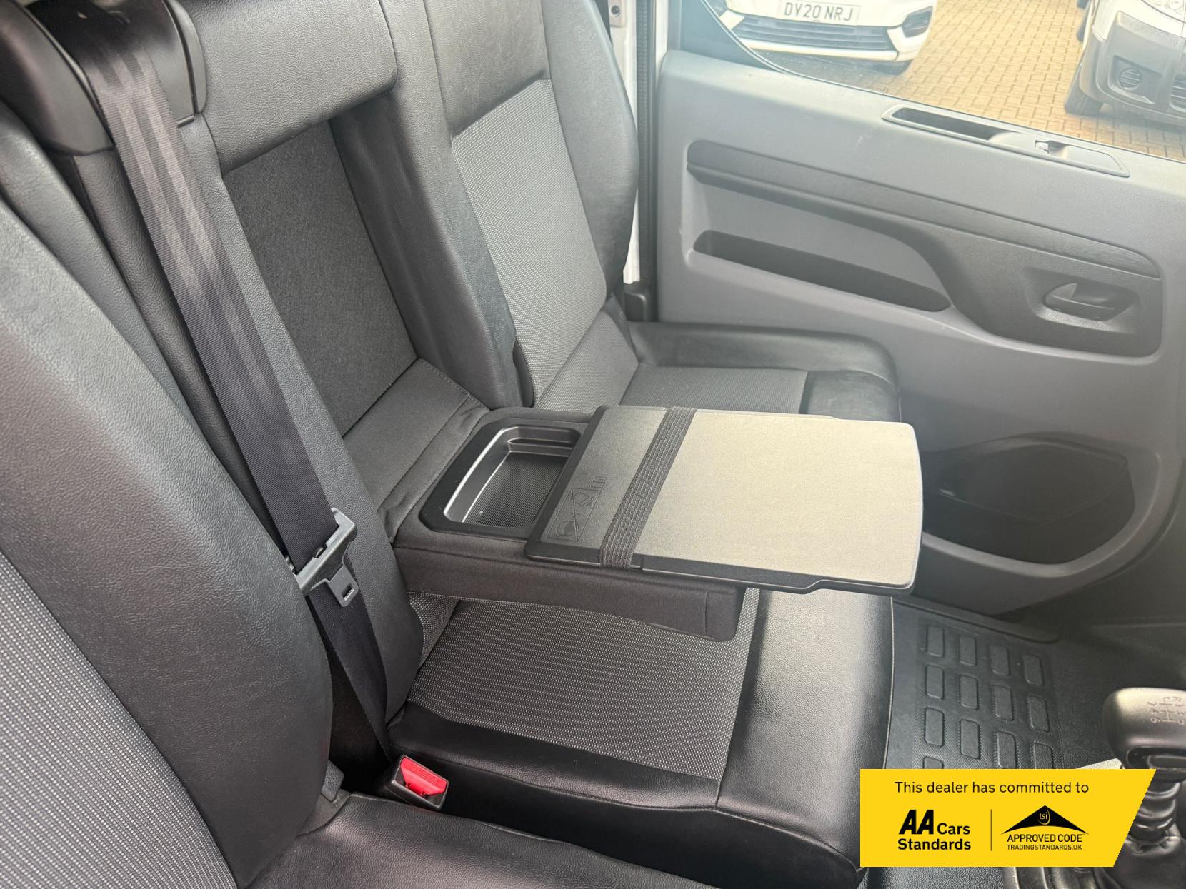 Vauxhall Vivaro 1.5 Turbo D 2900 Sportive Panel Van 5dr Diesel Manual L2 H1 Euro 6 (s/s) (100 ps)