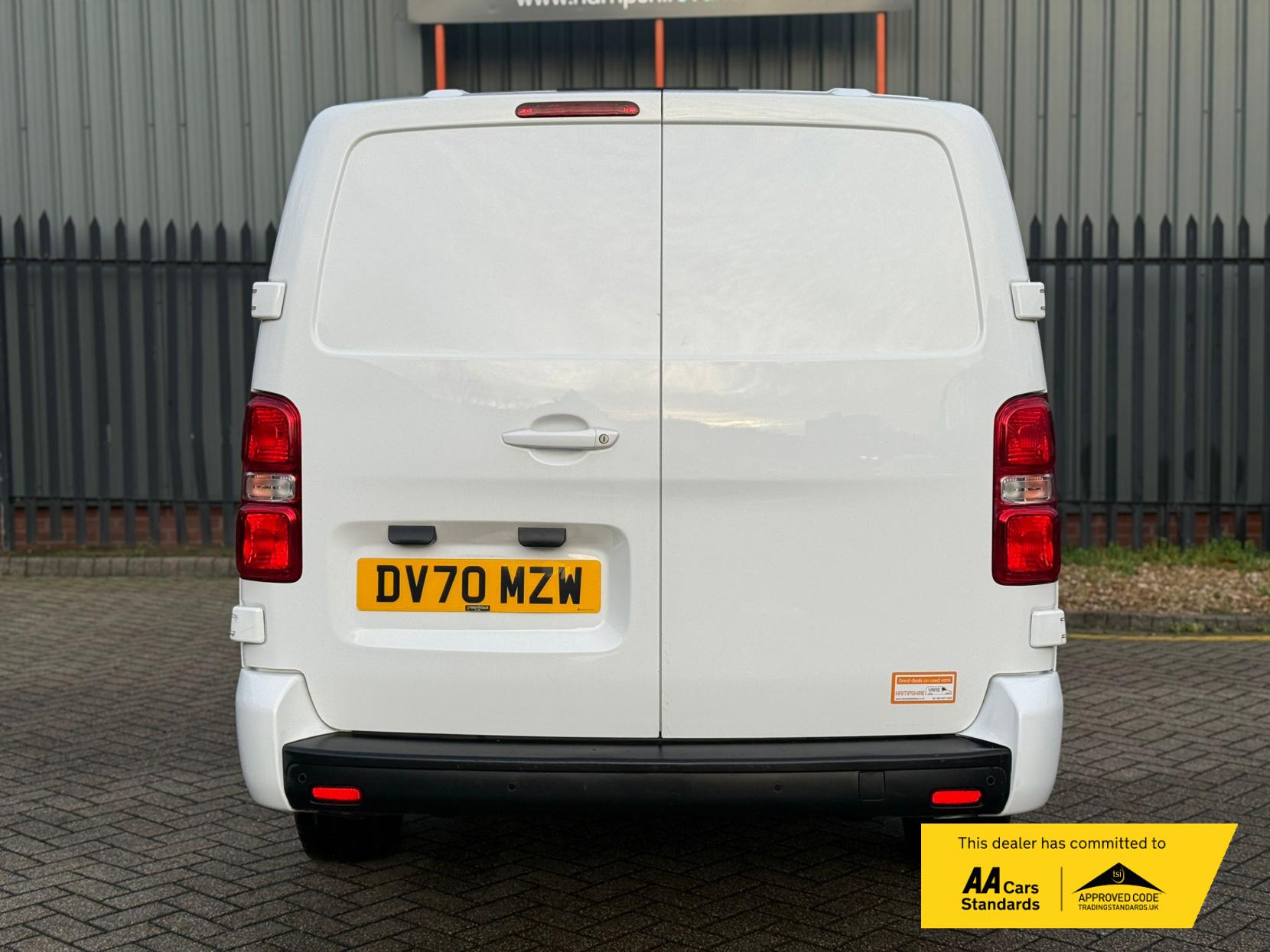 Vauxhall Vivaro 1.5 Turbo D 2900 Sportive Panel Van 5dr Diesel Manual L2 H1 Euro 6 (s/s) (100 ps)