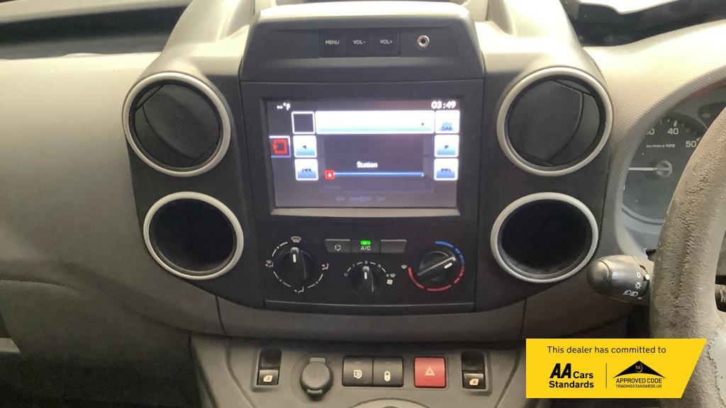 Citroen Berlingo 1.6 HDi 625 Enterprise Panel Van 5dr Diesel Manual L1 (131 g/km, 75 bhp)