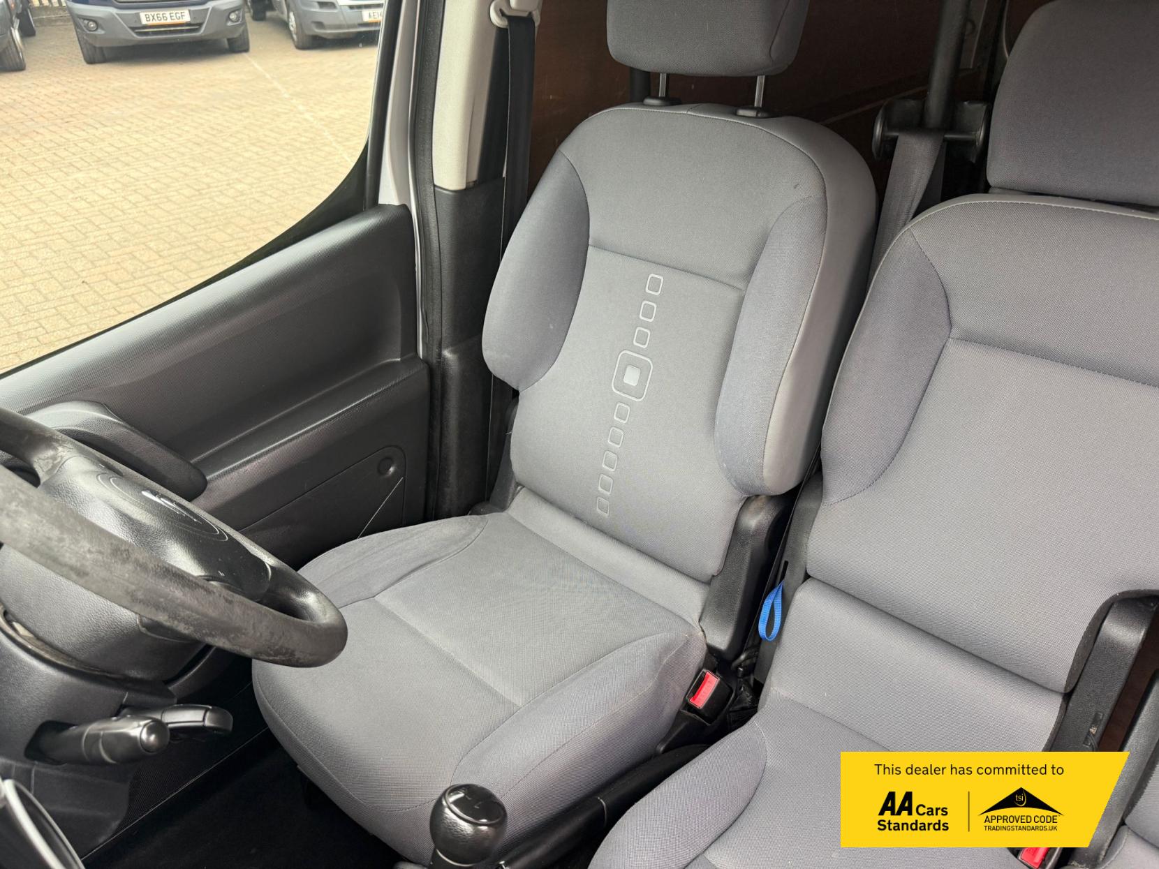 Citroen Berlingo 1.6 HDi 625 Enterprise Panel Van 5dr Diesel Manual L1 (131 g/km, 75 bhp)