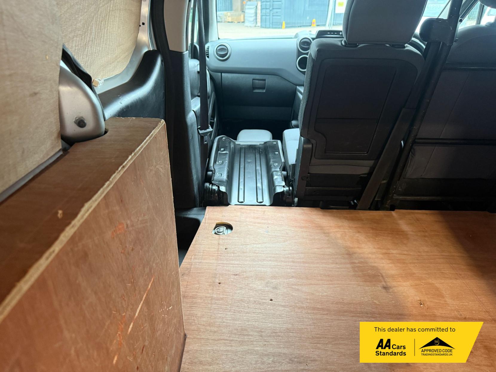 Citroen Berlingo 1.6 HDi 625 Enterprise Panel Van 5dr Diesel Manual L1 (131 g/km, 75 bhp)