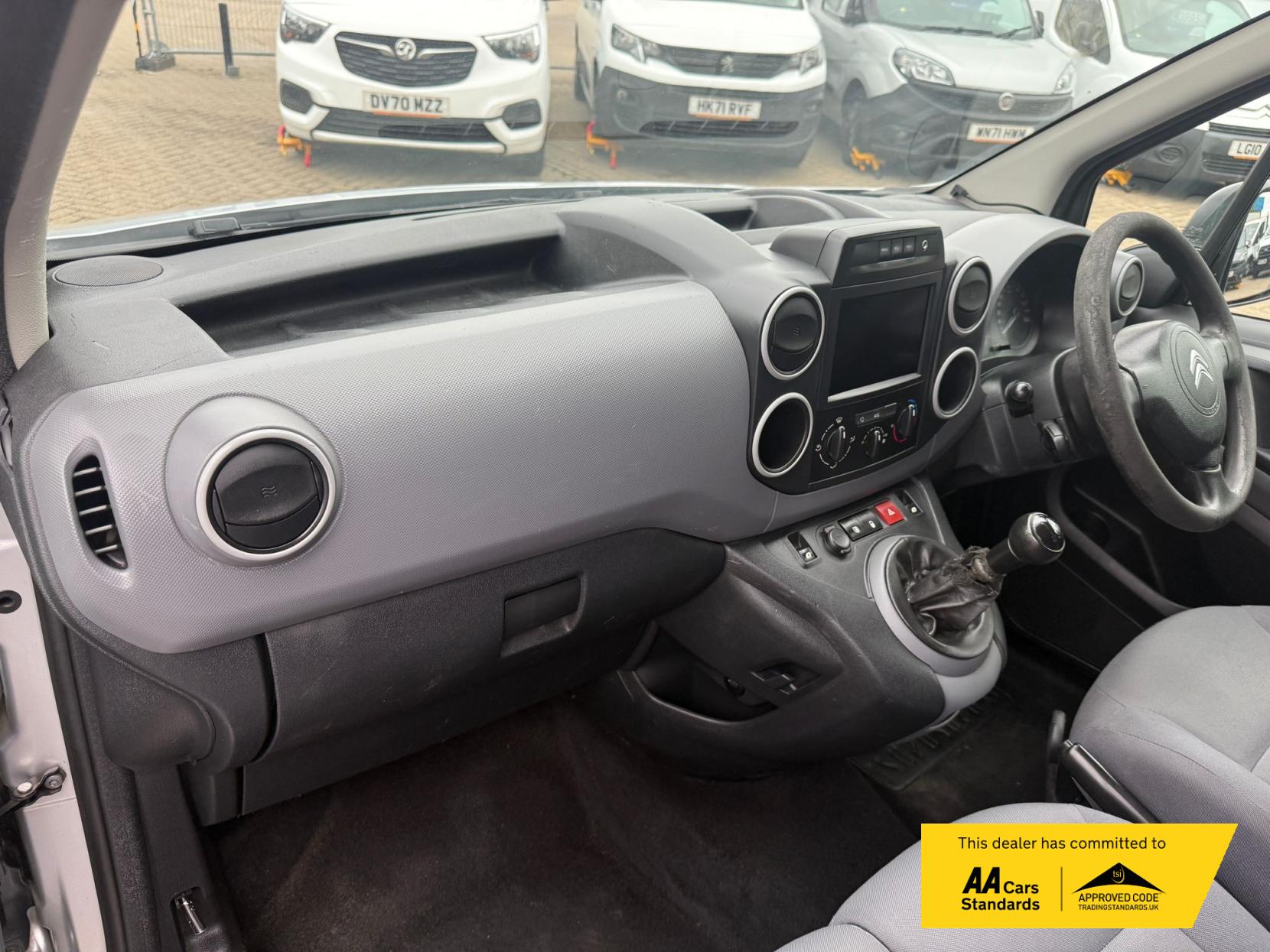 Citroen Berlingo 1.6 HDi 625 Enterprise Panel Van 5dr Diesel Manual L1 (131 g/km, 75 bhp)