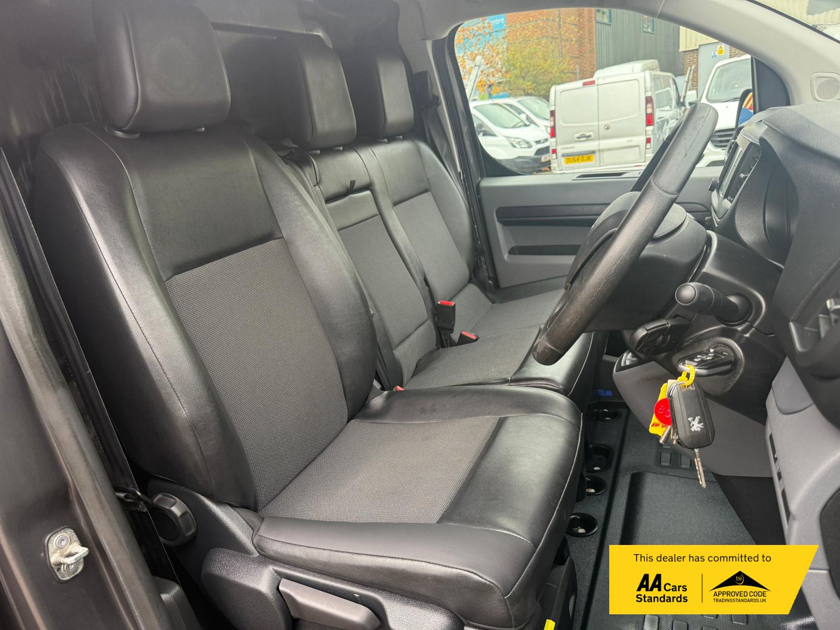 Peugeot Expert 1.5 BlueHDi 1000 Professional Standard Panel Van 6dr Diesel Manual MWB Euro 6 (s/s) (100 bhp)