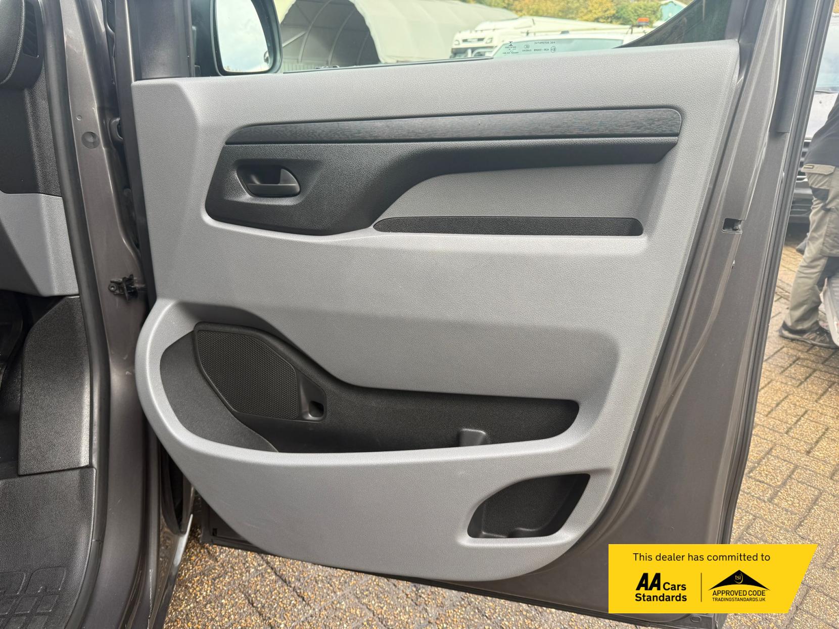 Peugeot Expert 1.5 BlueHDi 1000 Professional Standard Panel Van 6dr Diesel Manual MWB Euro 6 (s/s) (100 bhp)