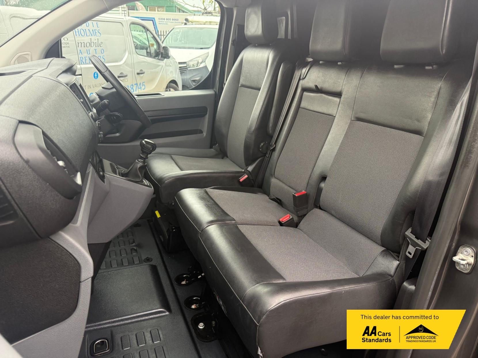 Peugeot Expert 1.5 BlueHDi 1000 Professional Standard Panel Van 6dr Diesel Manual MWB Euro 6 (s/s) (100 bhp)