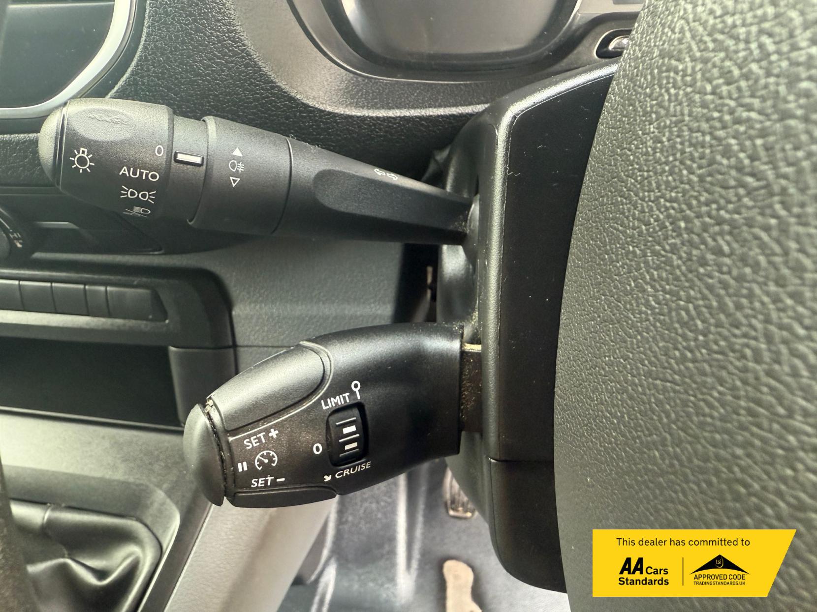 Peugeot Expert 1.5 BlueHDi 1000 Professional Standard Panel Van 6dr Diesel Manual MWB Euro 6 (s/s) (100 bhp)