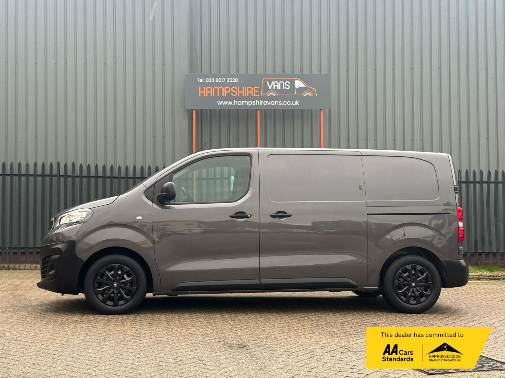 Peugeot Expert 1.5 BlueHDi 1000 Professional Standard Panel Van 6dr Diesel Manual MWB Euro 6 (s/s) (100 bhp)
