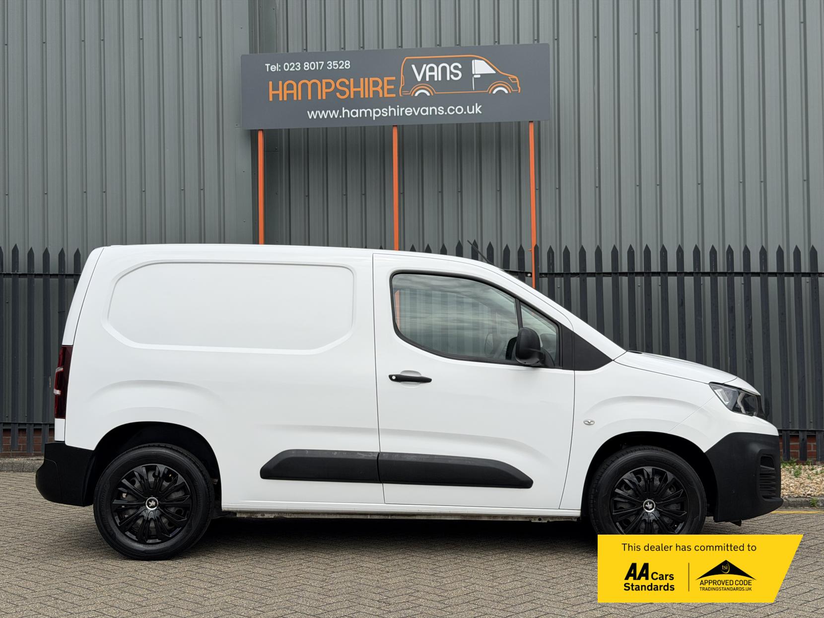 2020 Peugeot Partner 1.5 BlueHDi 1000 Professional Standard Panel Van 5dr Diesel Manual SWB Euro 6 (s/s) (100 bhp) - Thumbnail 7
