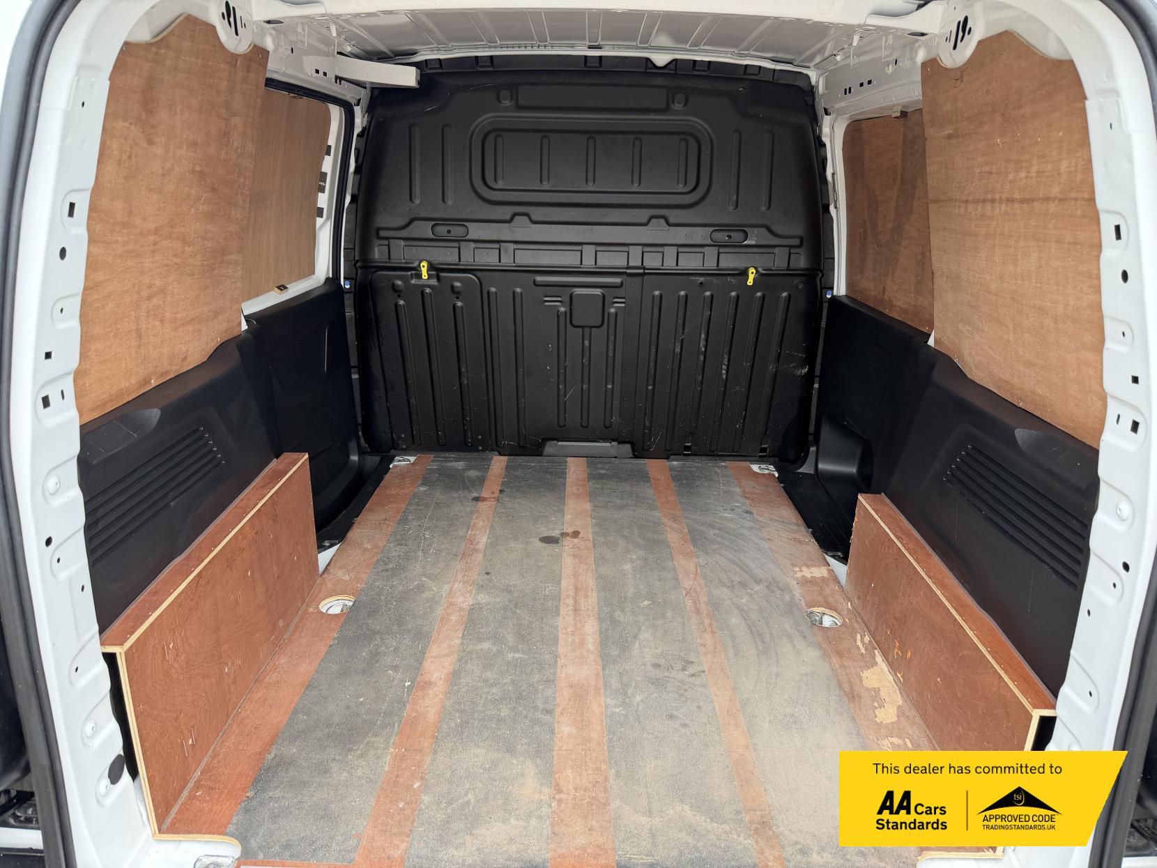 2020 Peugeot Partner 1.5 BlueHDi 1000 Professional Standard Panel Van 5dr Diesel Manual SWB Euro 6 (s/s) (100 bhp) - Thumbnail 20