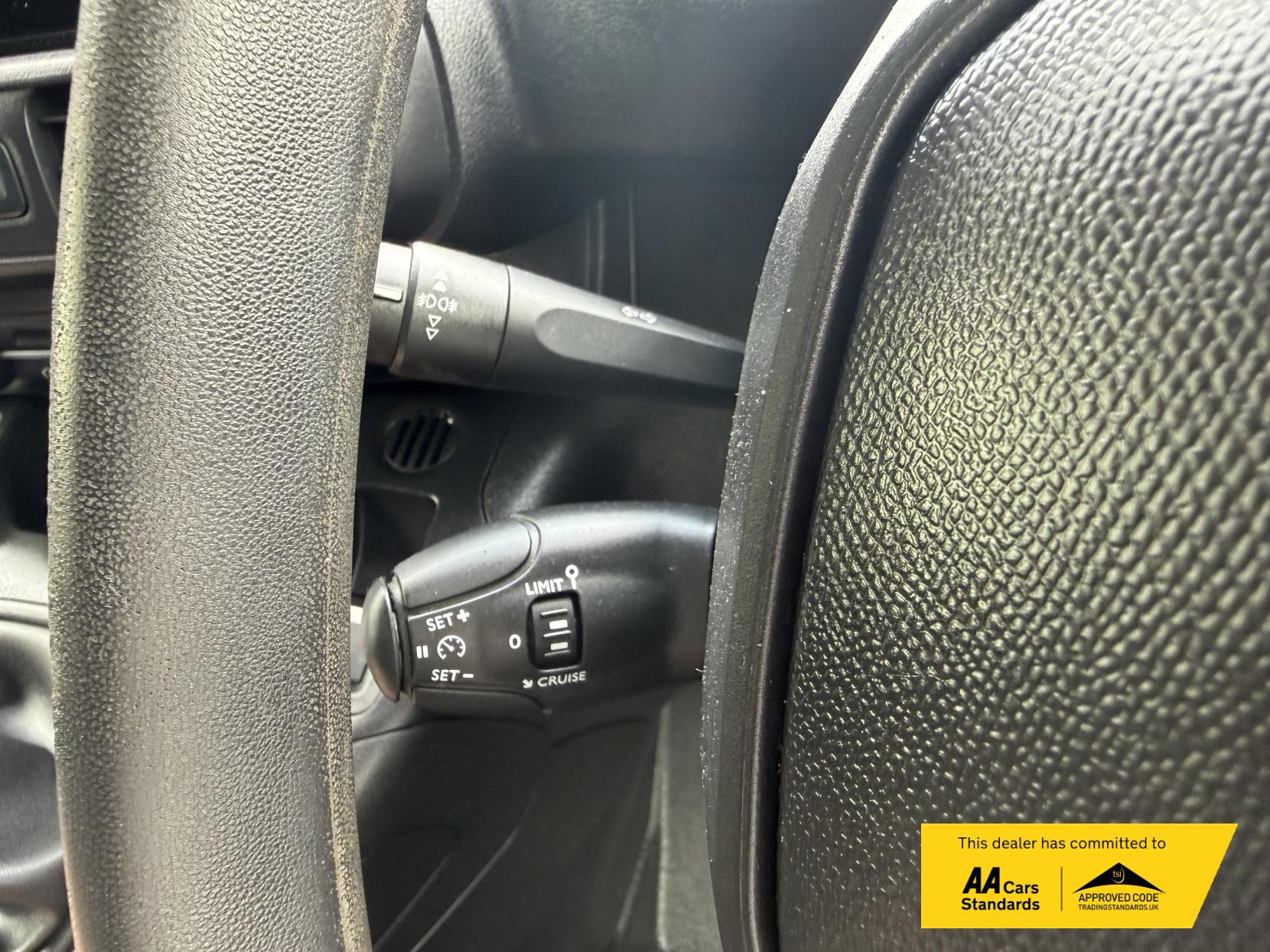 2020 Peugeot Partner 1.5 BlueHDi 1000 Professional Standard Panel Van 5dr Diesel Manual SWB Euro 6 (s/s) (100 bhp) - Thumbnail 34