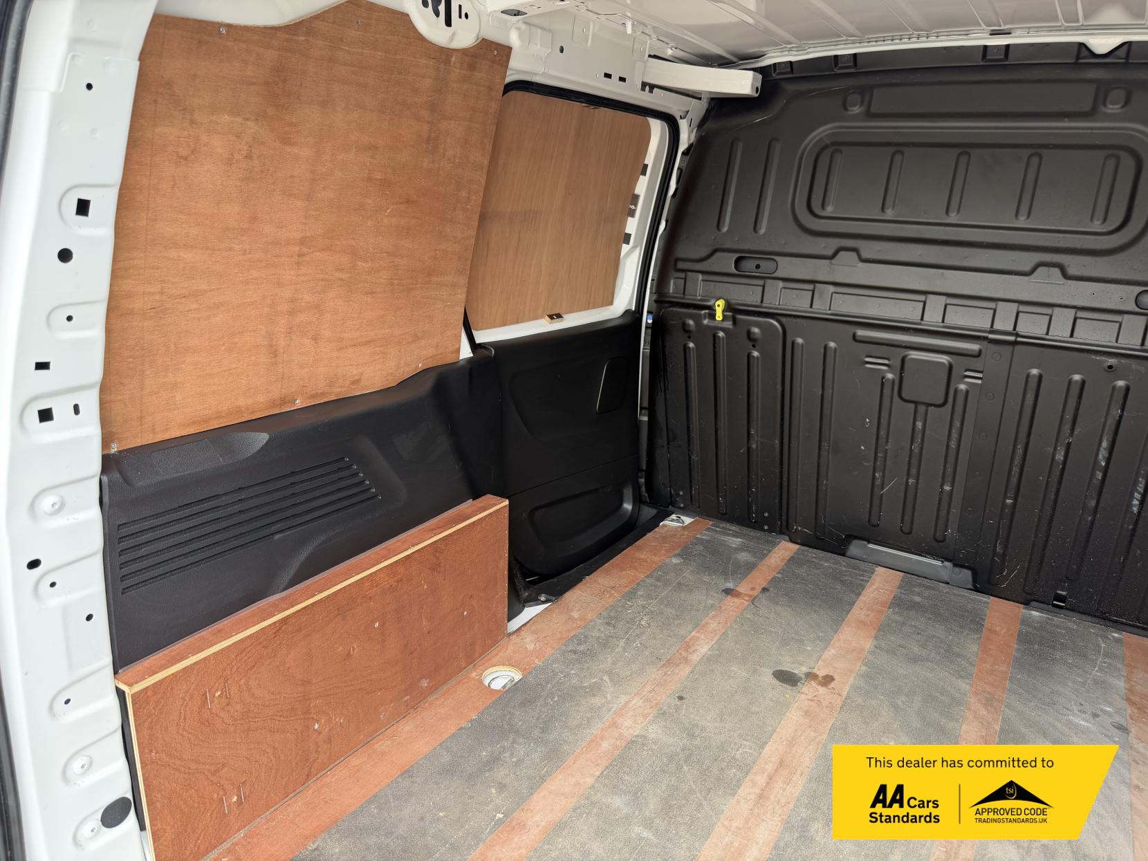 2020 Peugeot Partner 1.5 BlueHDi 1000 Professional Standard Panel Van 5dr Diesel Manual SWB Euro 6 (s/s) (100 bhp) - Thumbnail 19