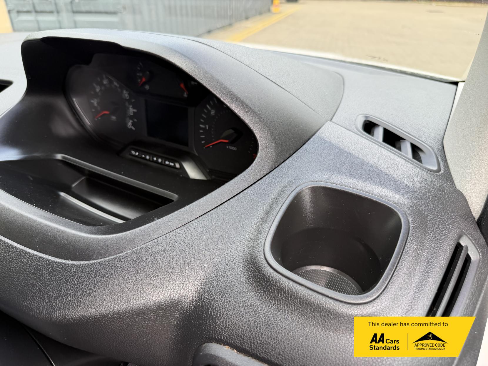 2020 Peugeot Partner 1.5 BlueHDi 1000 Professional Standard Panel Van 5dr Diesel Manual SWB Euro 6 (s/s) (100 bhp) - Thumbnail 37