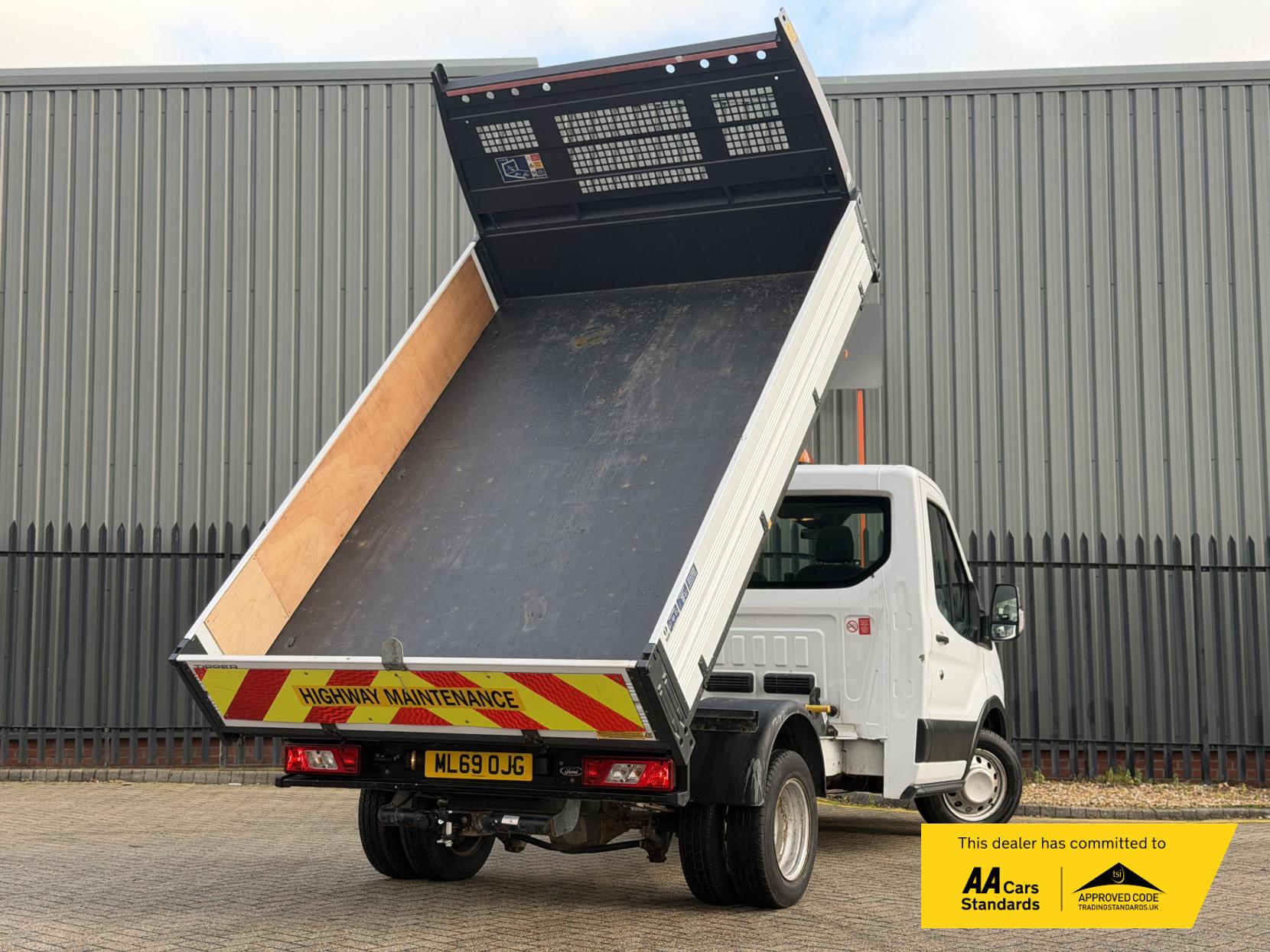 Ford Transit 2.0 350 EcoBlue 3-Way Tipper 2dr Diesel Manual RWD L2 Euro 6 (1-Stop, DRW) (130 ps)