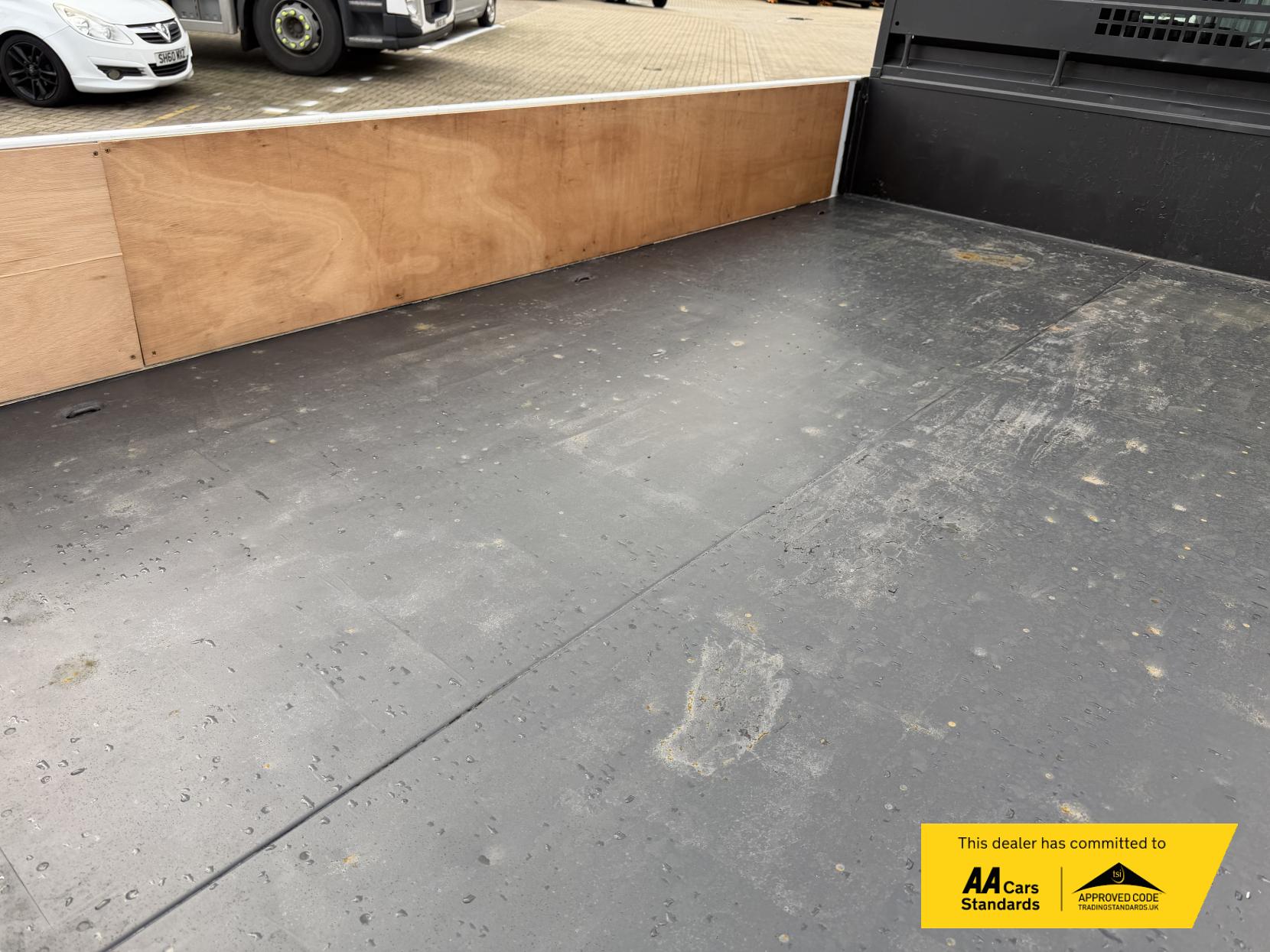 Ford Transit 2.0 350 EcoBlue 3-Way Tipper 2dr Diesel Manual RWD L2 Euro 6 (1-Stop, DRW) (130 ps)