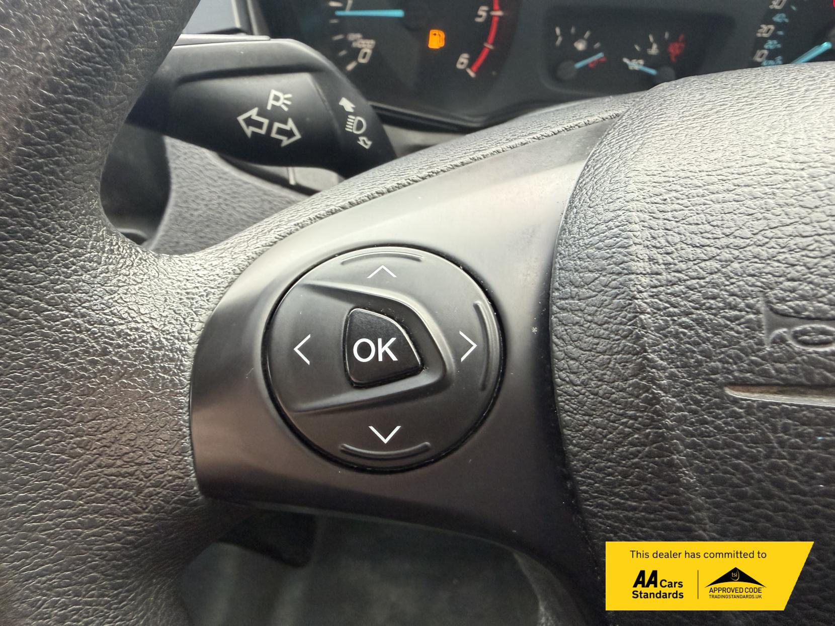 Ford Transit 2.0 350 EcoBlue 3-Way Tipper 2dr Diesel Manual RWD L2 Euro 6 (1-Stop, DRW) (130 ps)