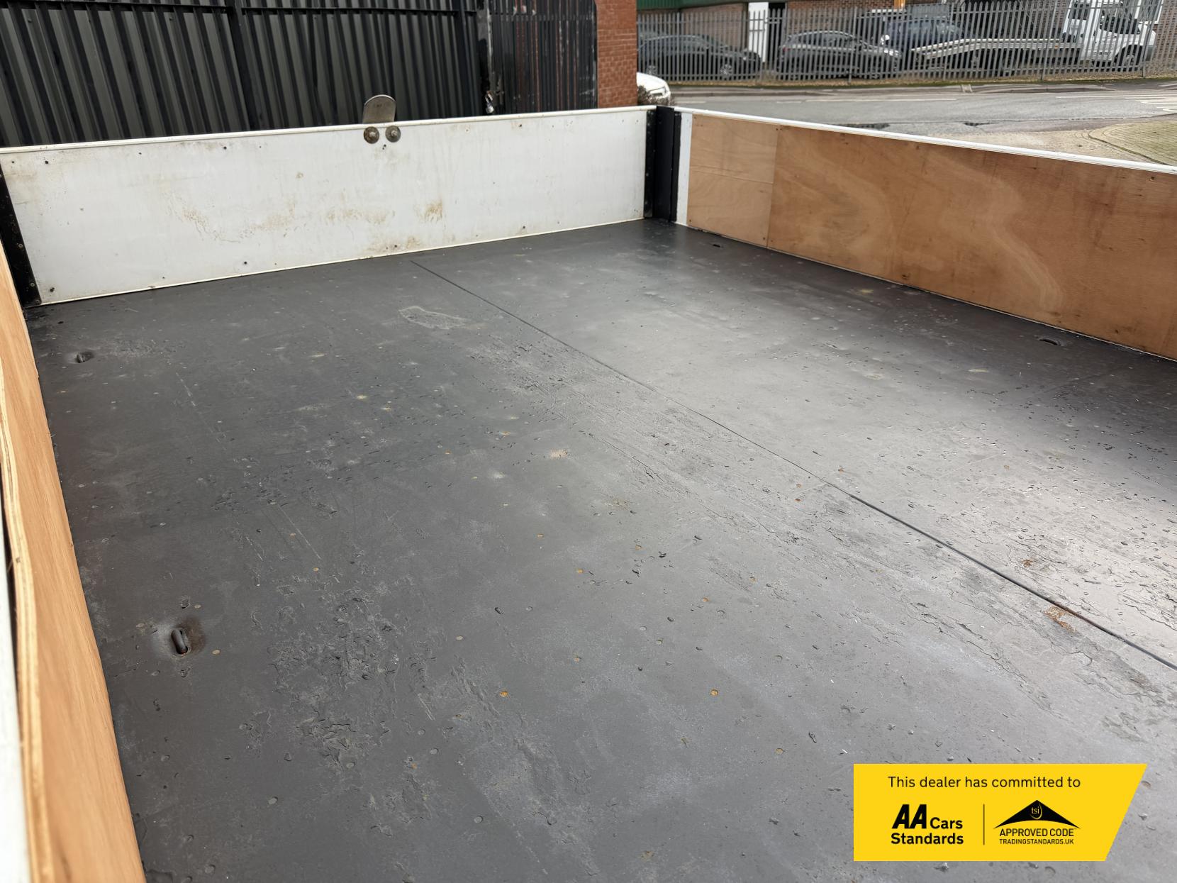 Ford Transit 2.0 350 EcoBlue 3-Way Tipper 2dr Diesel Manual RWD L2 Euro 6 (1-Stop, DRW) (130 ps)