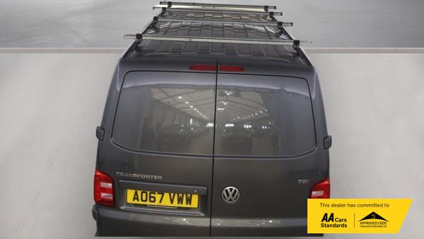 2017 Volkswagen Transporter 2.0 TDI T30 BlueMotion Tech Highline Panel Van 5dr Diesel Manual FWD LWB Euro 6 (s/s) (150 ps) - Thumbnail 7