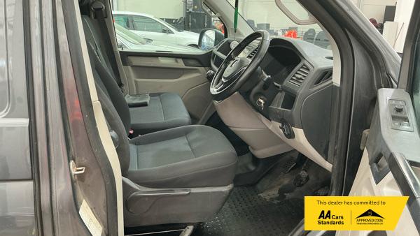 2017 Volkswagen Transporter 2.0 TDI T30 BlueMotion Tech Highline Panel Van 5dr Diesel Manual FWD LWB Euro 6 (s/s) (150 ps) - Thumbnail 9