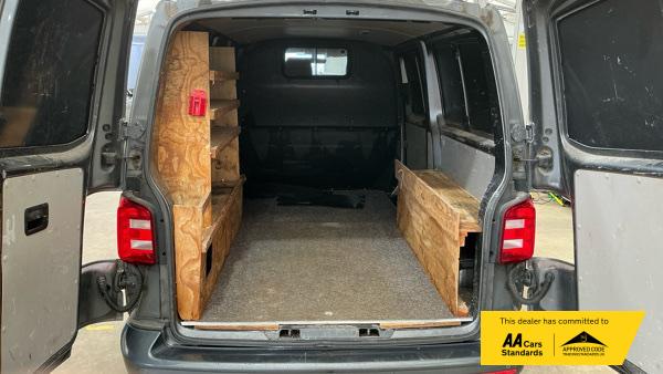 2017 Volkswagen Transporter 2.0 TDI T30 BlueMotion Tech Highline Panel Van 5dr Diesel Manual FWD LWB Euro 6 (s/s) (150 ps) - Thumbnail 11