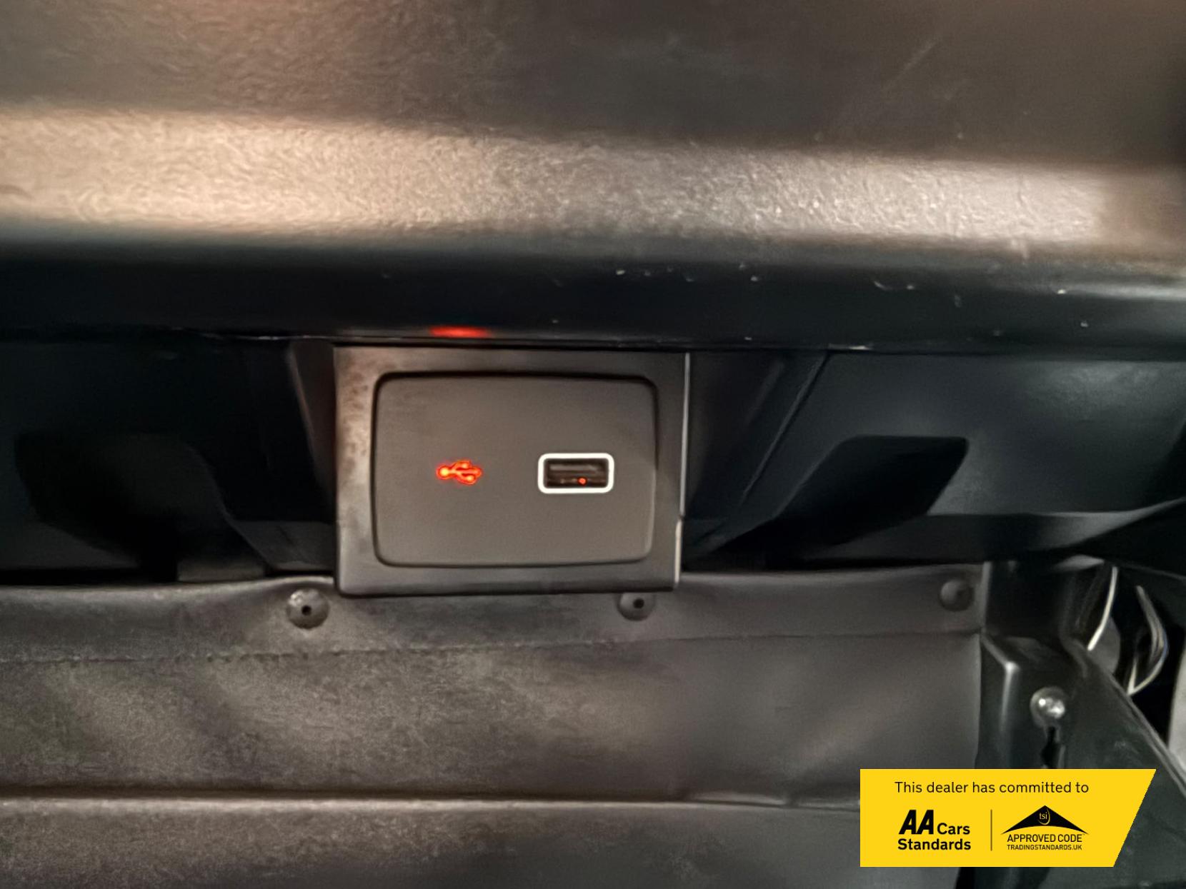 2019 Peugeot Boxer 2.2 BlueHDi 333 Professional Panel Van 5dr Diesel Manual L1 H1 Euro 6 (s/s) (120 ps) - Thumbnail 49