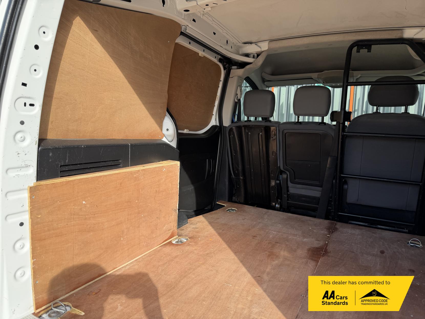 Citroen Berlingo 1.6 HDi 625 Enterprise Panel Van 5dr Diesel Manual L1 (131 g/km, 75 bhp)