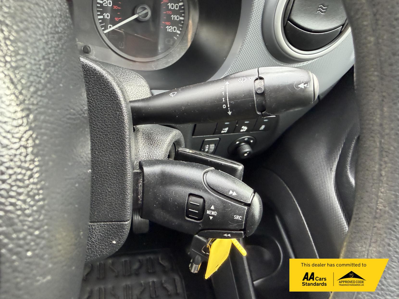 Citroen Berlingo 1.6 HDi 625 Enterprise Panel Van 5dr Diesel Manual L1 (131 g/km, 75 bhp)