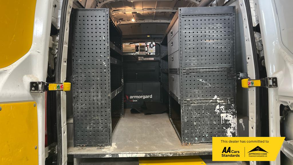 2020 Ford Transit Custom 2.0 300 EcoBlue Leader Panel Van 5dr Diesel Manual L2 H2 Euro 6 (s/s) (105 ps) - Thumbnail 5
