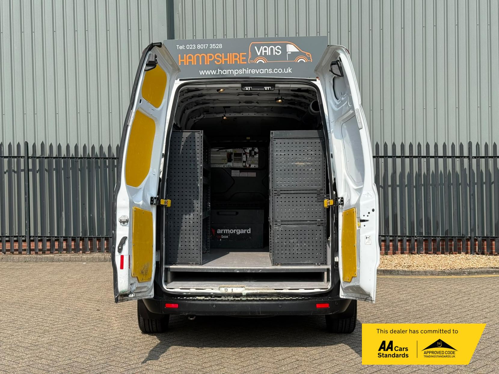 2020 Ford Transit Custom 2.0 300 EcoBlue Leader Panel Van 5dr Diesel Manual L2 H2 Euro 6 (s/s) (105 ps) - Thumbnail 9