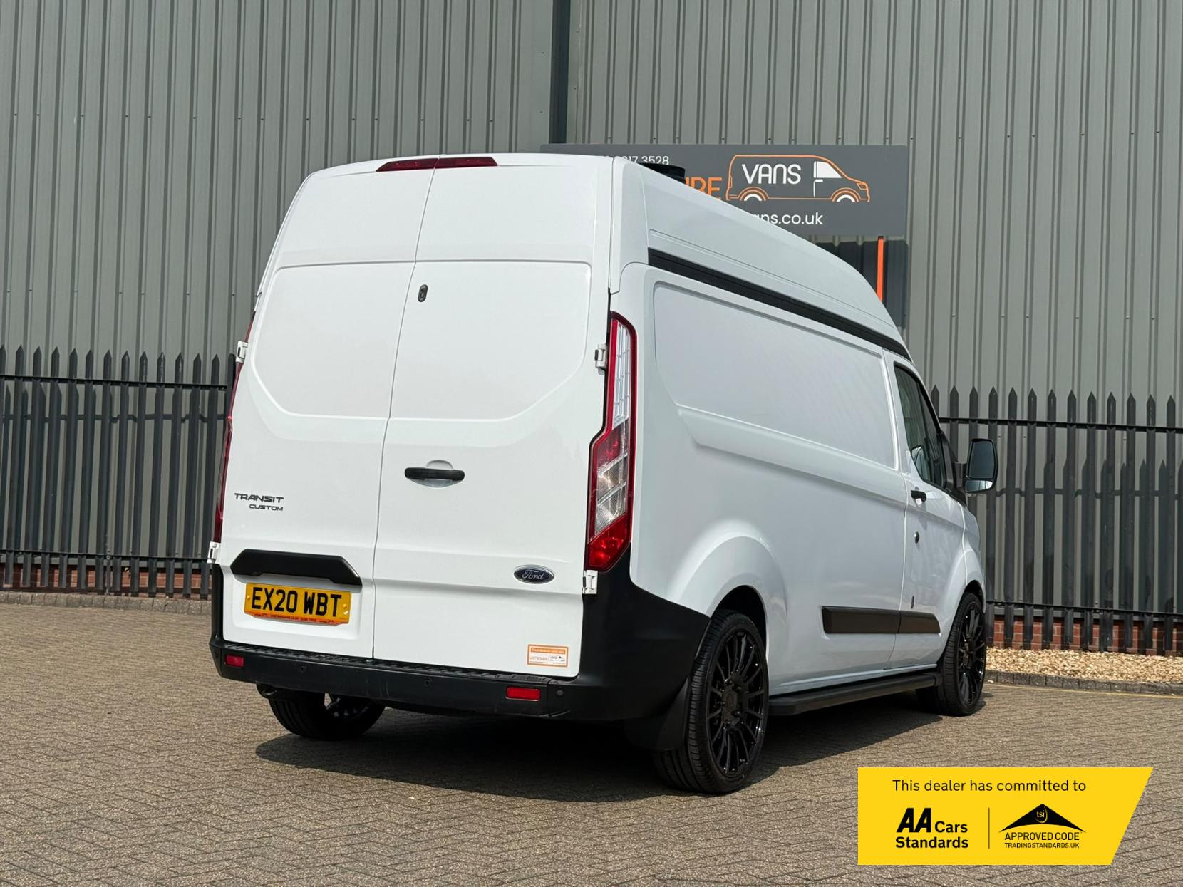 2020 Ford Transit Custom 2.0 300 EcoBlue Leader Panel Van 5dr Diesel Manual L2 H2 Euro 6 (s/s) (105 ps) - Thumbnail 5
