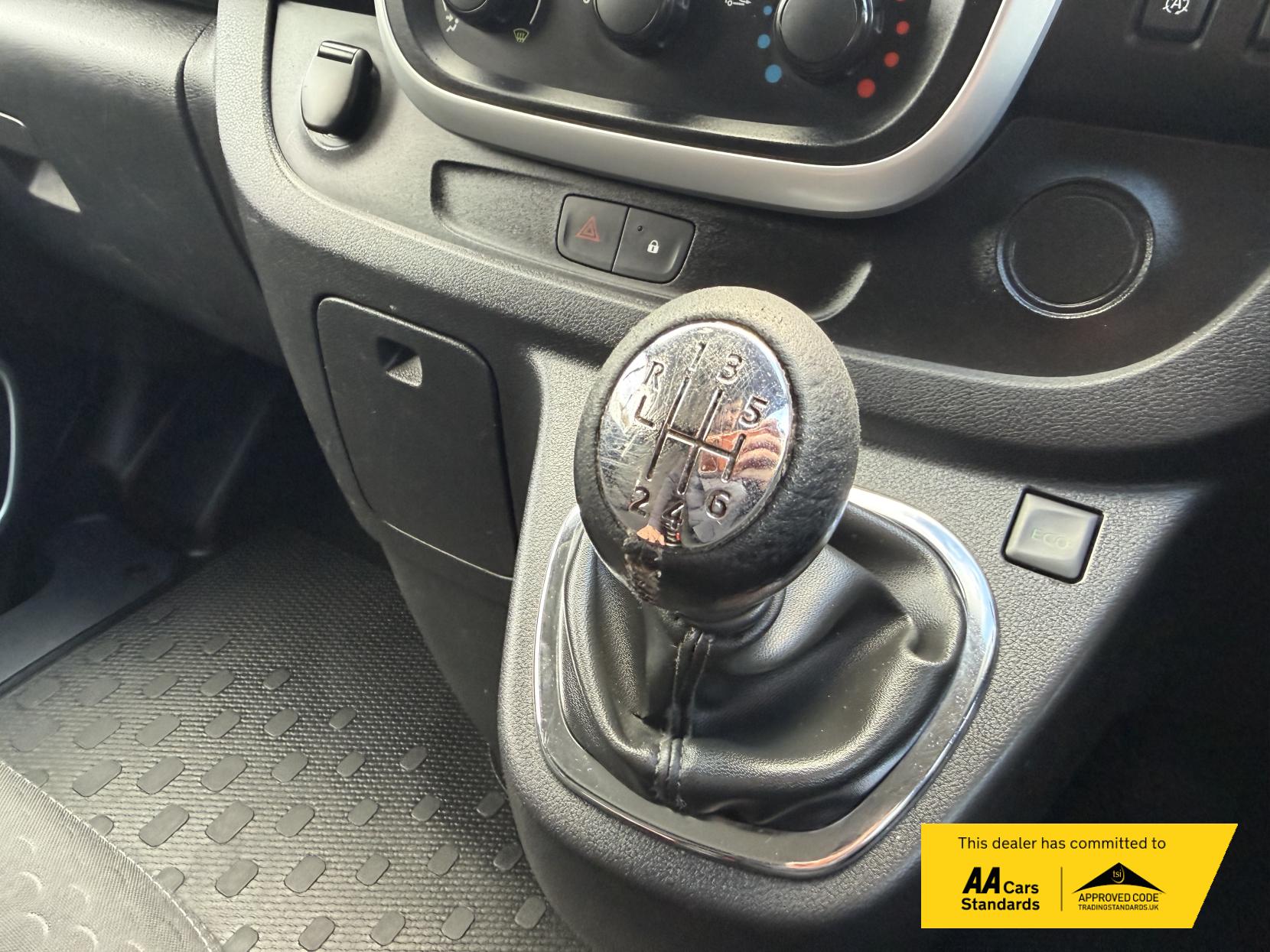 Vauxhall Vivaro 1.6 CDTi 2900 BiTurbo ecoFLEX Sportive Panel Van 5dr Diesel Manual L2 H1 Euro 5 (s/s) (120 ps)