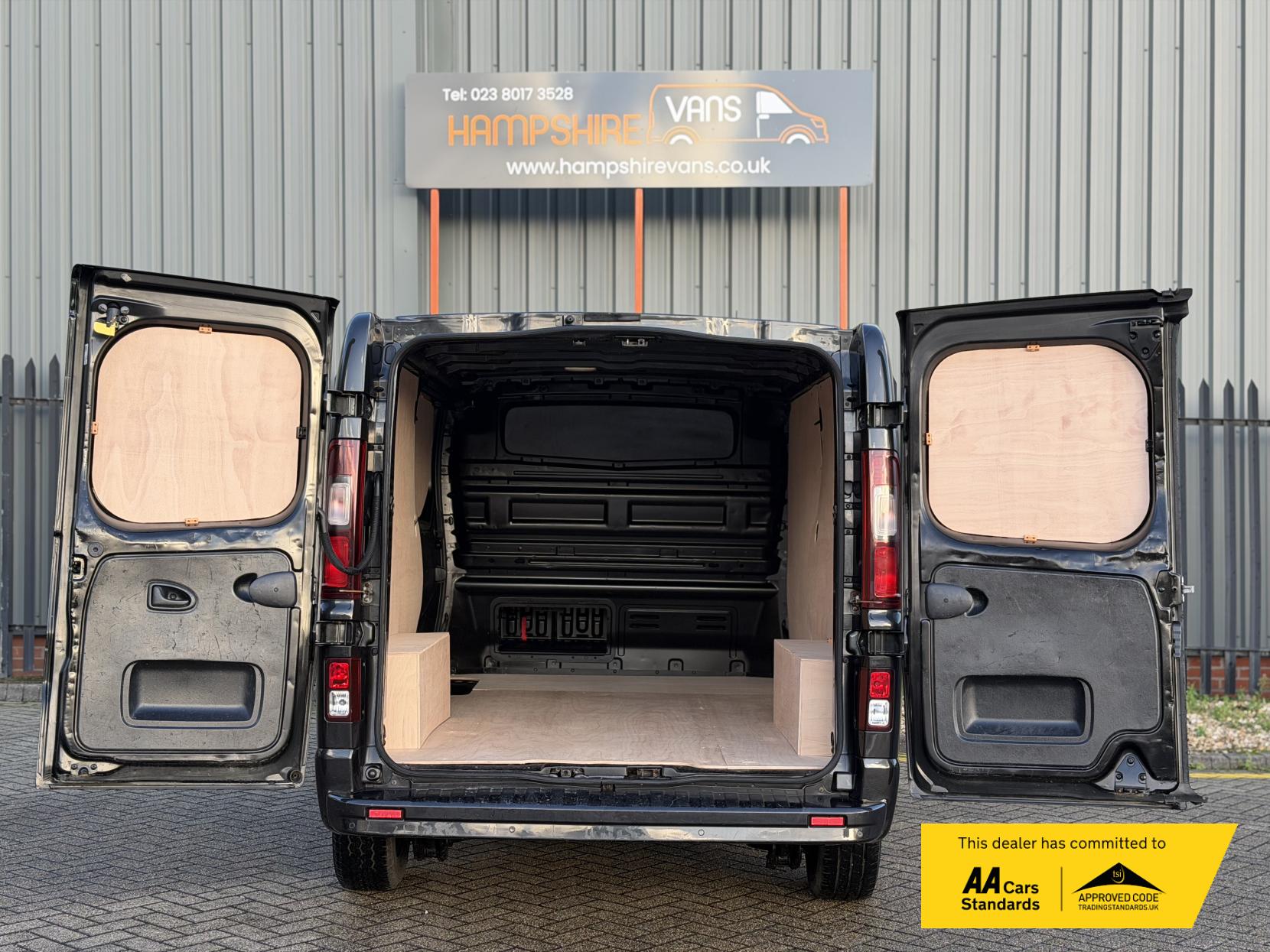 Vauxhall Vivaro 1.6 CDTi 2900 BiTurbo ecoFLEX Sportive Panel Van 5dr Diesel Manual L2 H1 Euro 5 (s/s) (120 ps)