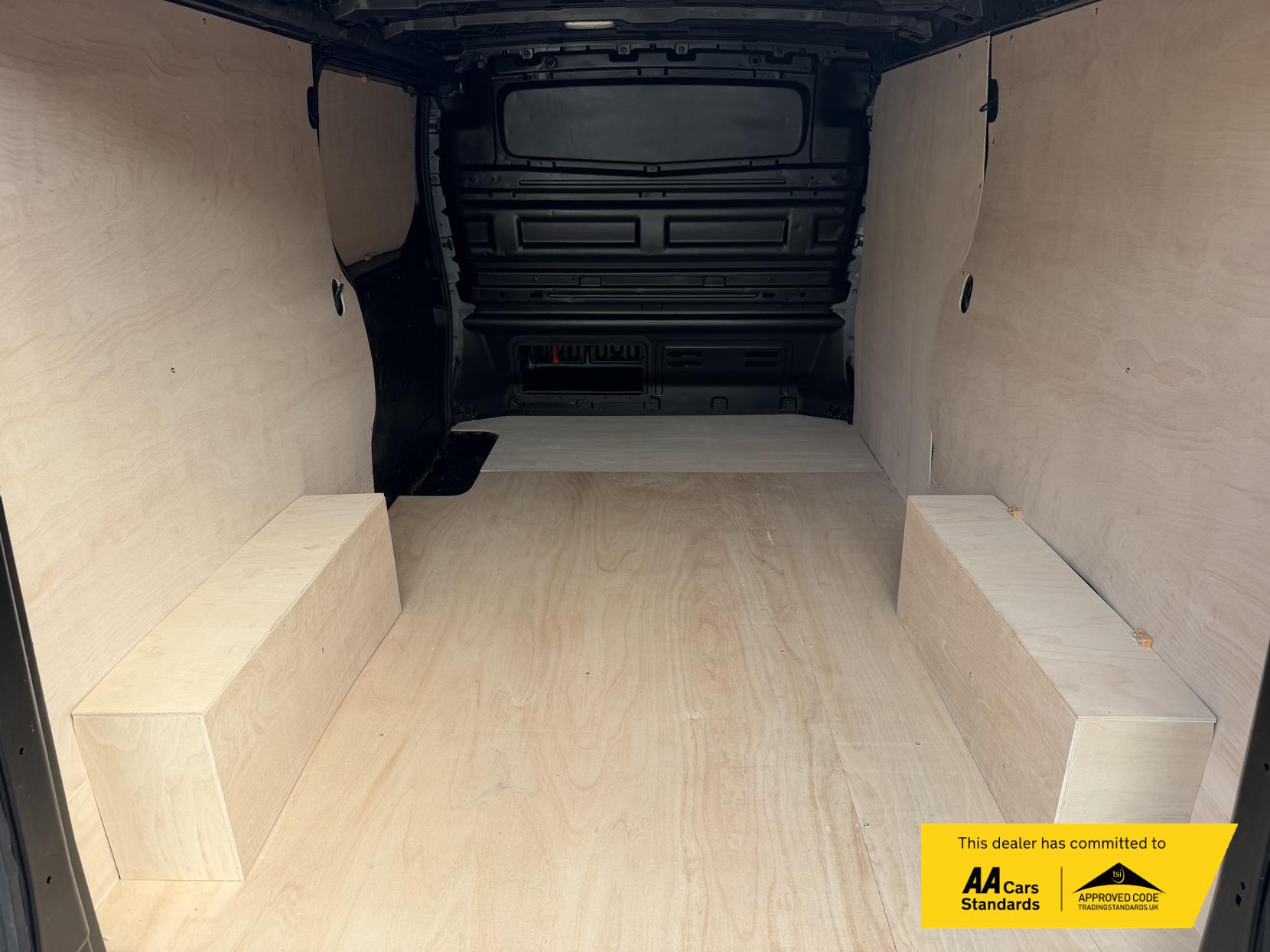 Vauxhall Vivaro 1.6 CDTi 2900 BiTurbo ecoFLEX Sportive Panel Van 5dr Diesel Manual L2 H1 Euro 5 (s/s) (120 ps)