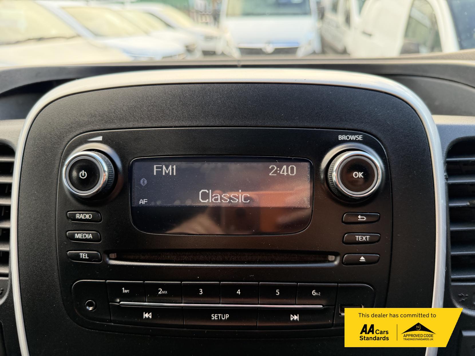 Vauxhall Vivaro 1.6 CDTi 2900 BiTurbo ecoFLEX Sportive Panel Van 5dr Diesel Manual L2 H1 Euro 5 (s/s) (120 ps)