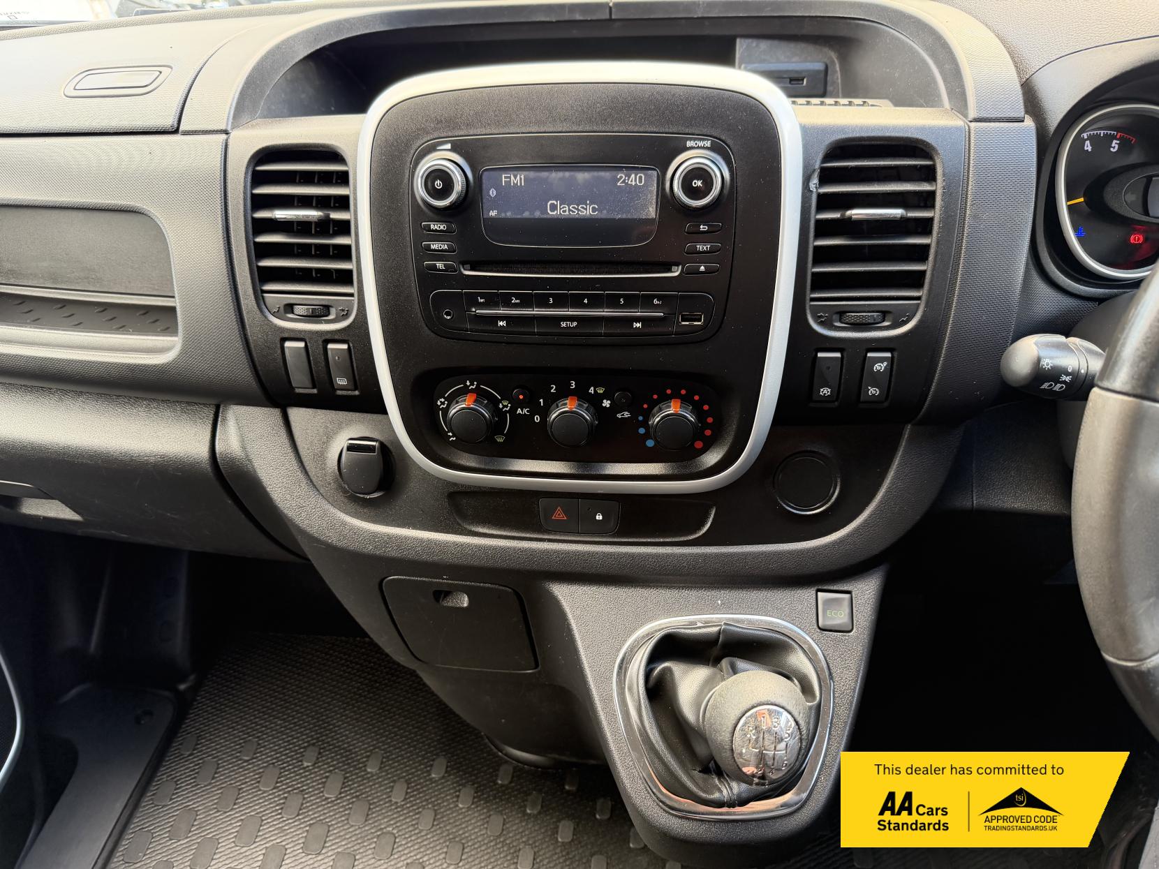 Vauxhall Vivaro 1.6 CDTi 2900 BiTurbo ecoFLEX Sportive Panel Van 5dr Diesel Manual L2 H1 Euro 5 (s/s) (120 ps)