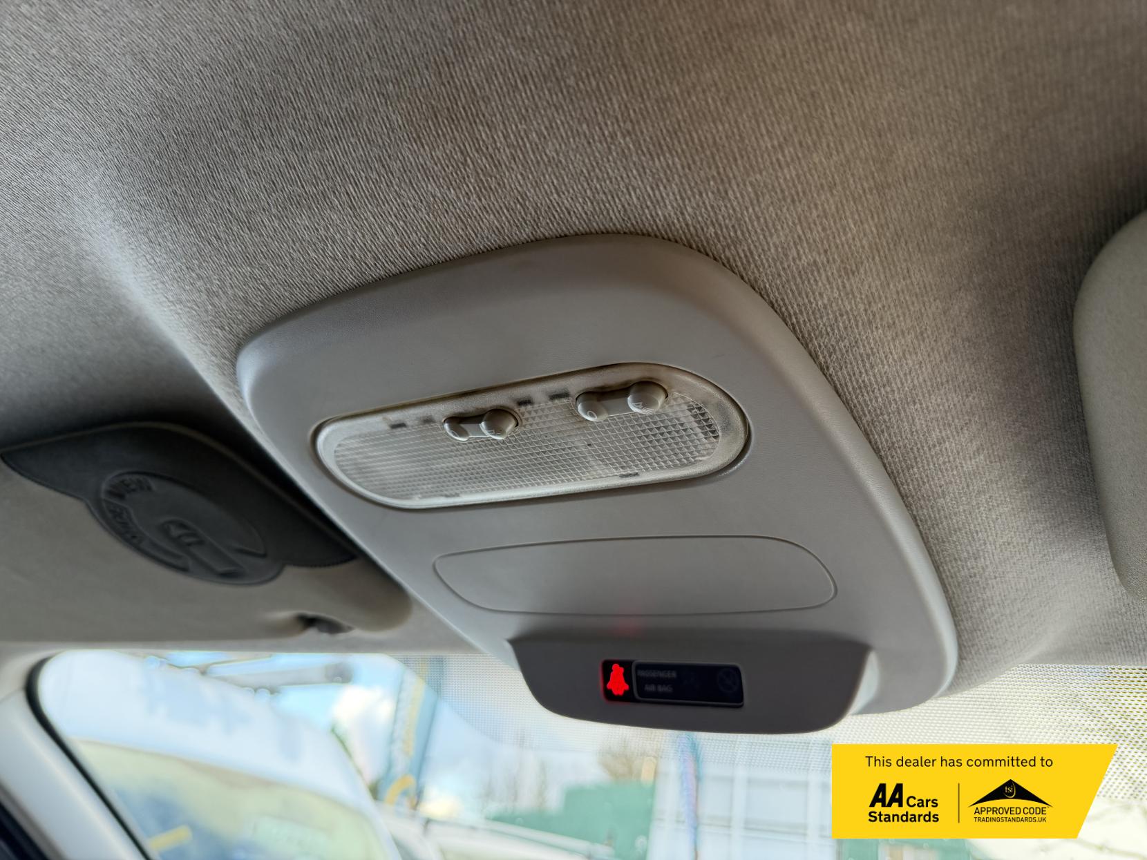 Vauxhall Vivaro 1.6 CDTi 2900 BiTurbo ecoFLEX Sportive Panel Van 5dr Diesel Manual L2 H1 Euro 5 (s/s) (120 ps)