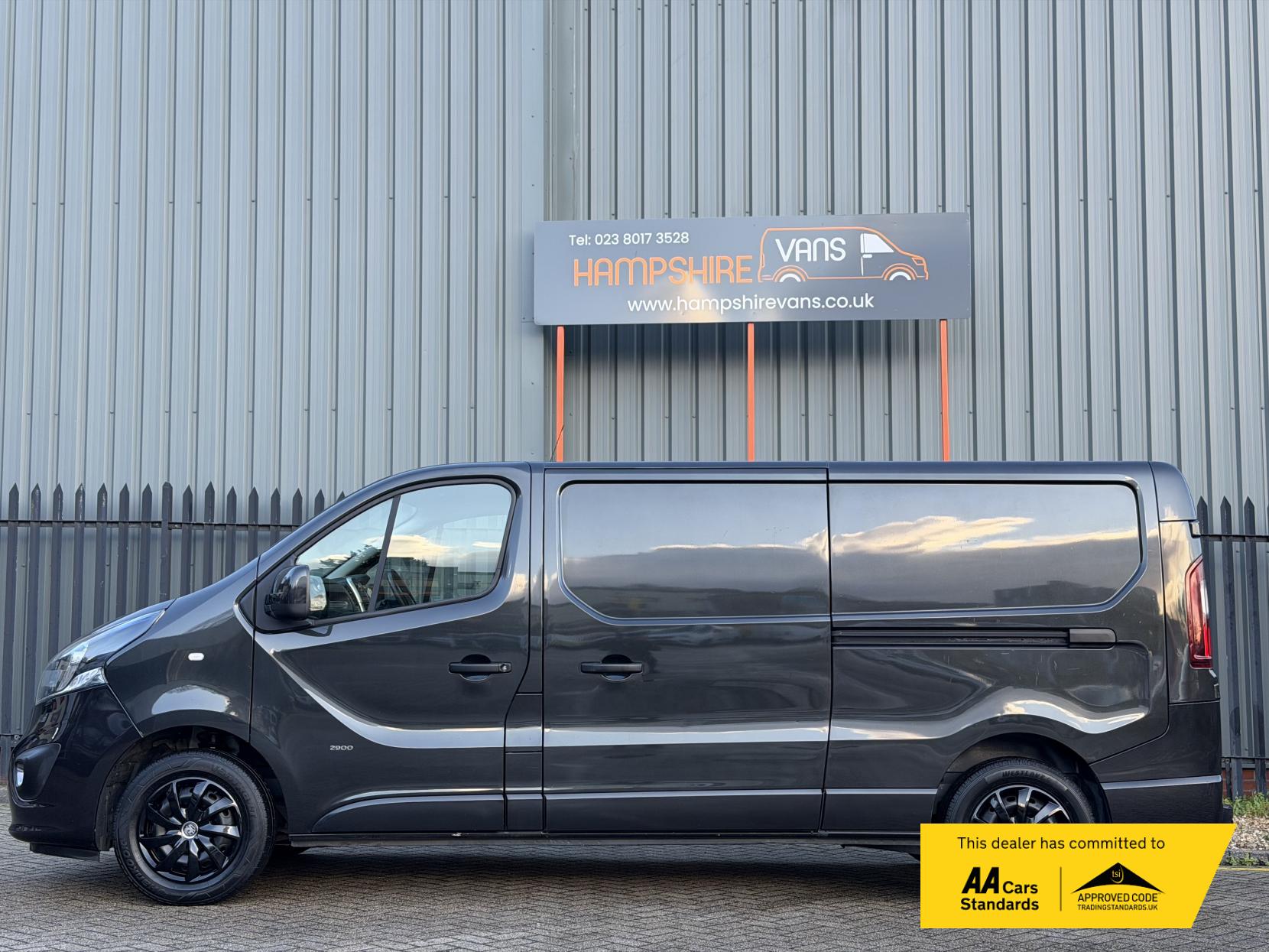 Vauxhall Vivaro 1.6 CDTi 2900 BiTurbo ecoFLEX Sportive Panel Van 5dr Diesel Manual L2 H1 Euro 5 (s/s) (120 ps)