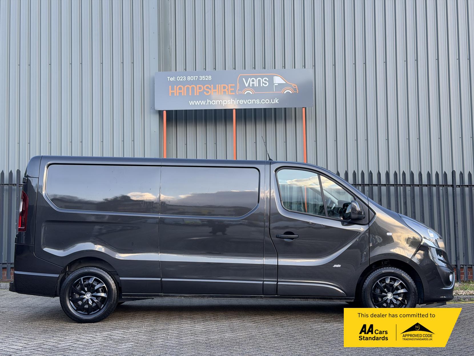 Vauxhall Vivaro 1.6 CDTi 2900 BiTurbo ecoFLEX Sportive Panel Van 5dr Diesel Manual L2 H1 Euro 5 (s/s) (120 ps)