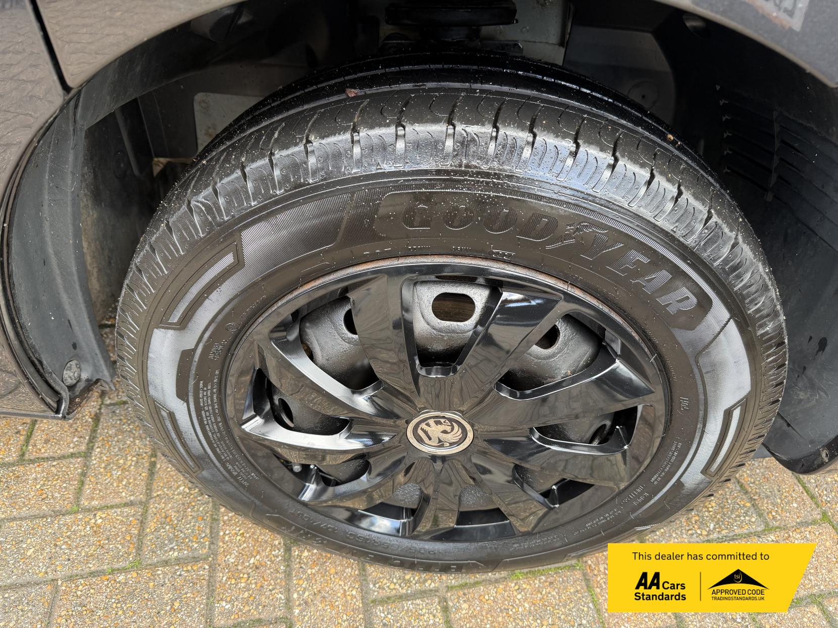 Vauxhall Vivaro 1.6 CDTi 2900 BiTurbo ecoFLEX Sportive Panel Van 5dr Diesel Manual L2 H1 Euro 5 (s/s) (120 ps)