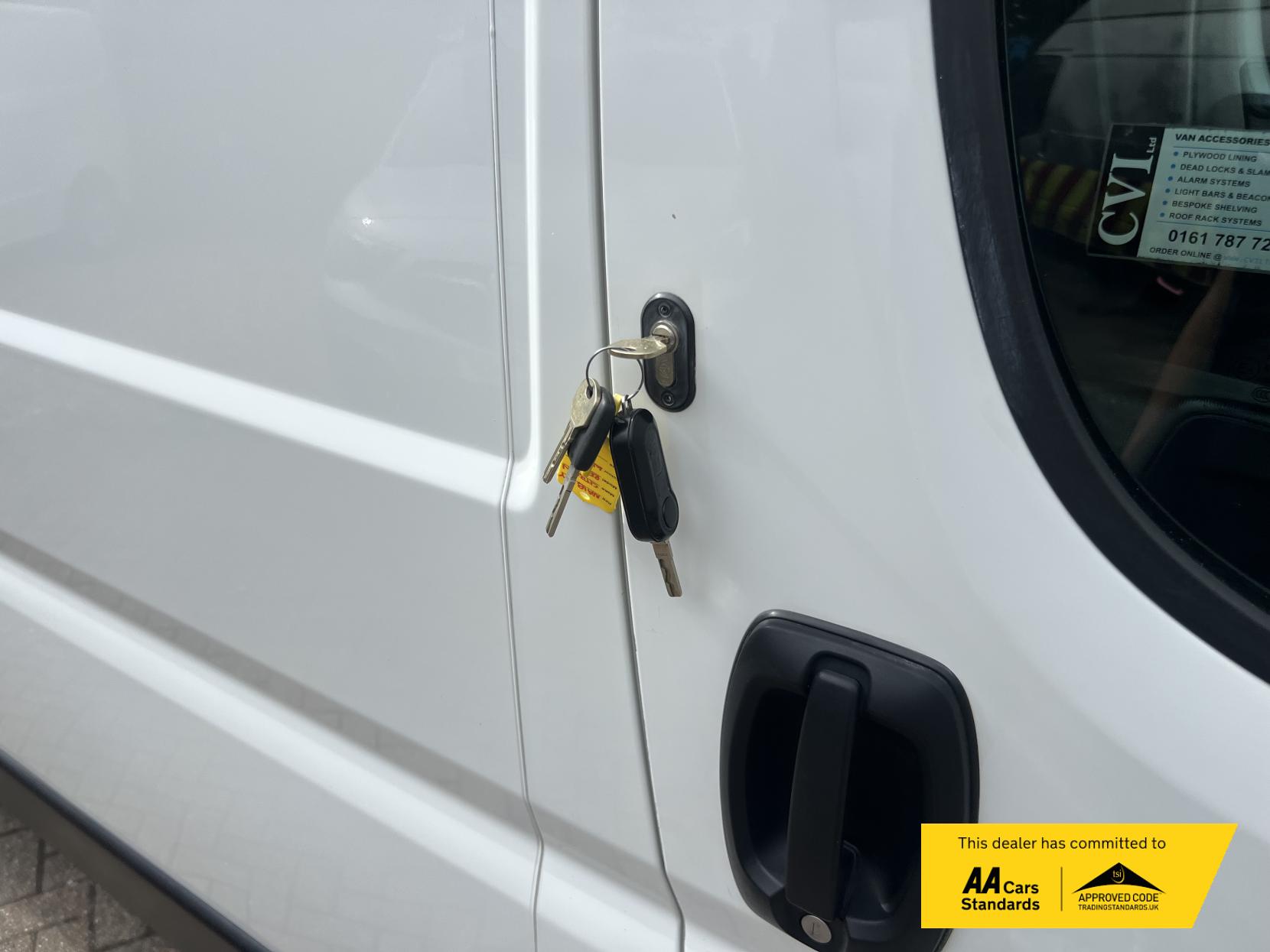 Citroen Relay 2.0 BlueHDi 35 Panel Van 5dr Diesel Manual L2 Euro 6 (130 ps)