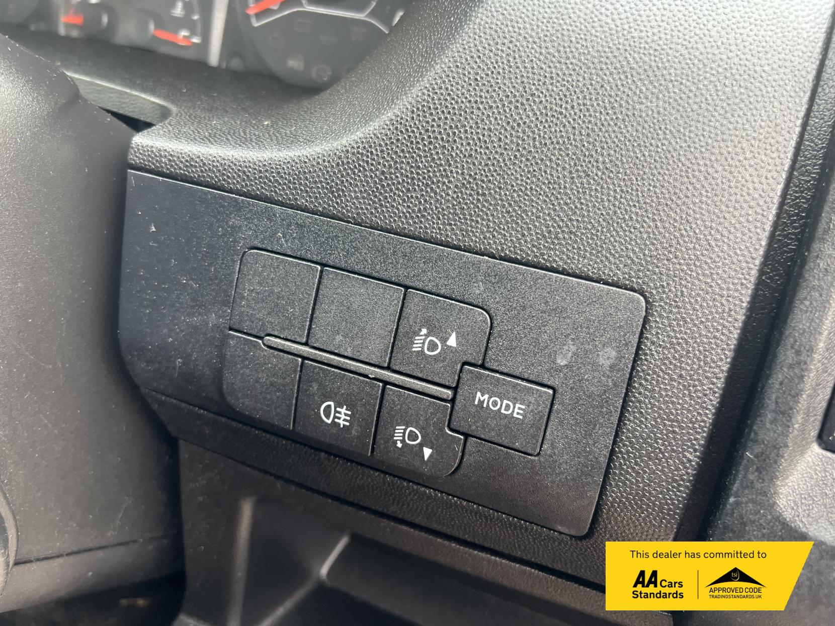 Citroen Relay 2.0 BlueHDi 35 Panel Van 5dr Diesel Manual L2 Euro 6 (130 ps)