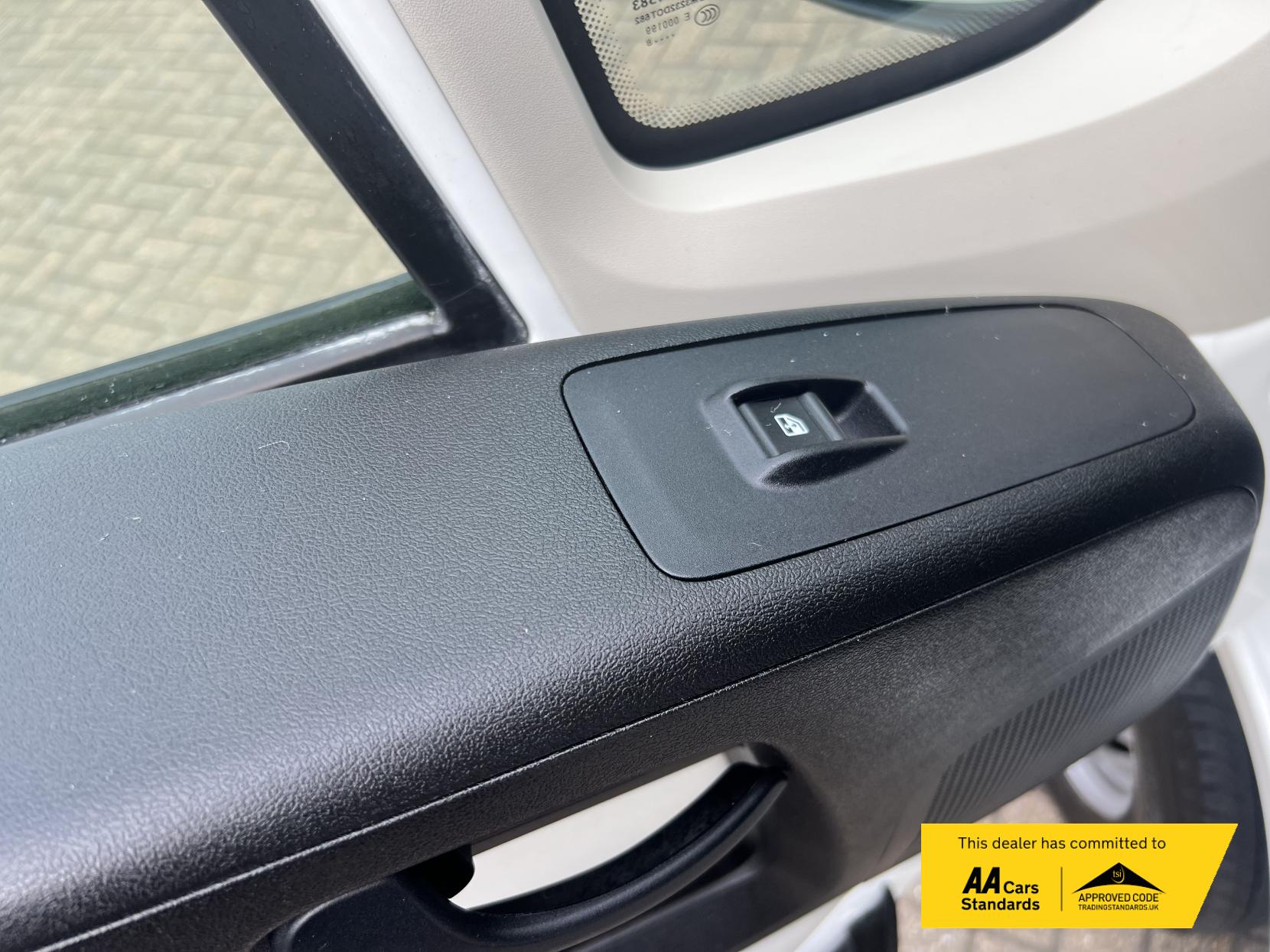 Citroen Relay 2.0 BlueHDi 35 Panel Van 5dr Diesel Manual L2 Euro 6 (130 ps)