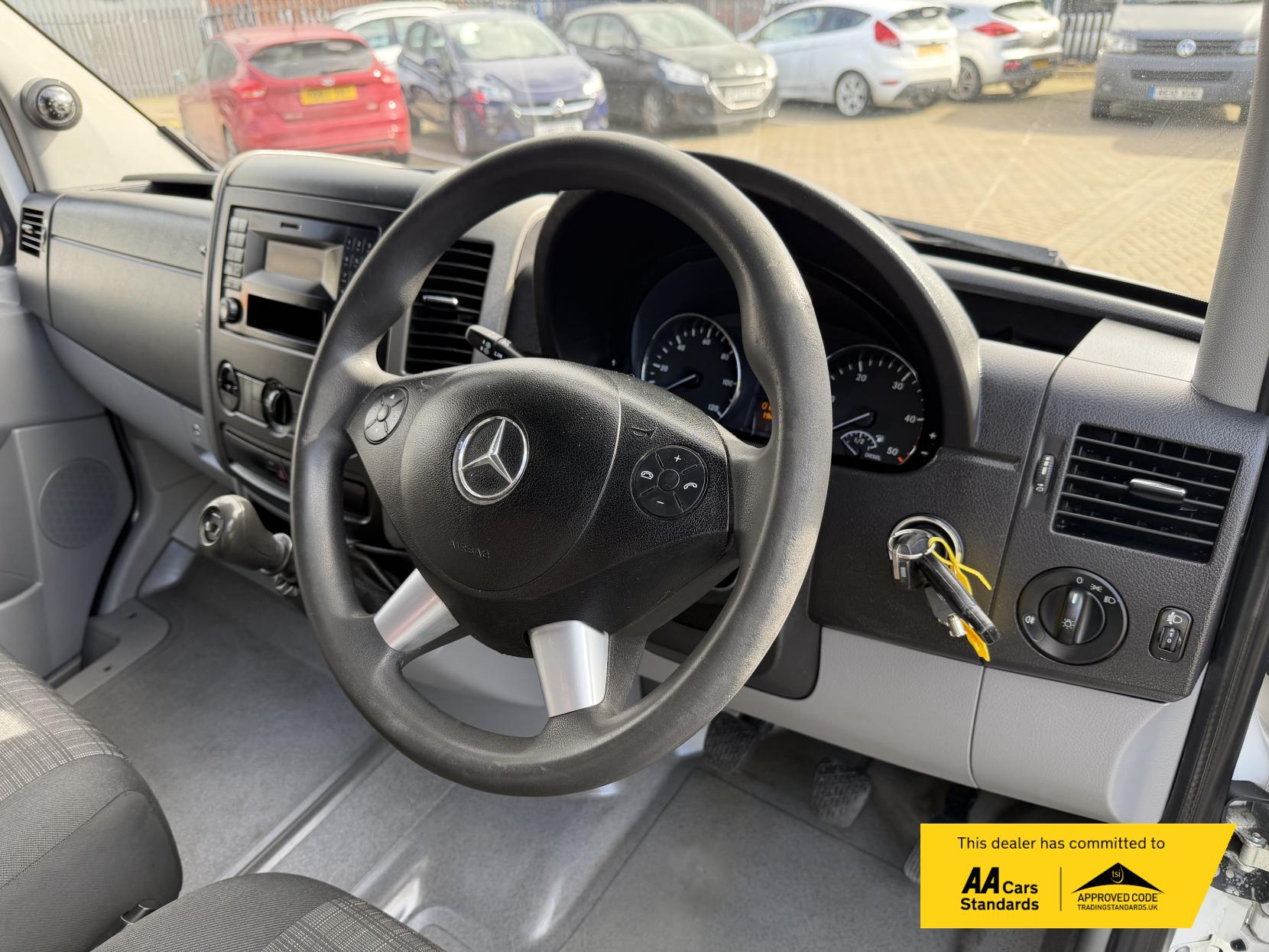 Mercedes-Benz Sprinter 2.1 314 CDi Panel Van 5dr Diesel Manual RWD L3 H3 (218 g/km, 140 bhp)