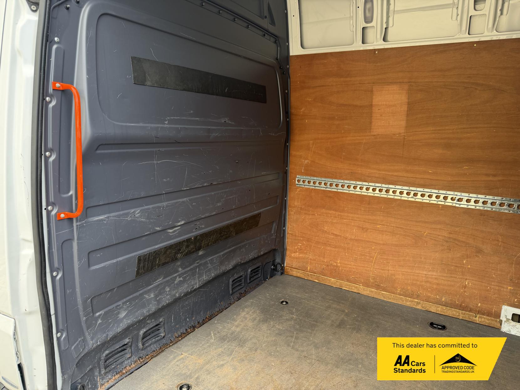 Mercedes-Benz Sprinter 2.1 314 CDi Panel Van 5dr Diesel Manual RWD L3 H3 (218 g/km, 140 bhp)