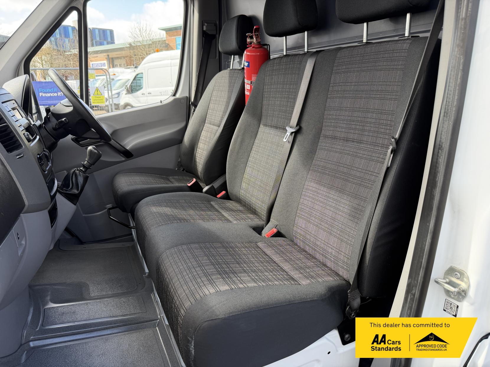 Mercedes-Benz Sprinter 2.1 314 CDi Panel Van 5dr Diesel Manual RWD L3 H3 (218 g/km, 140 bhp)