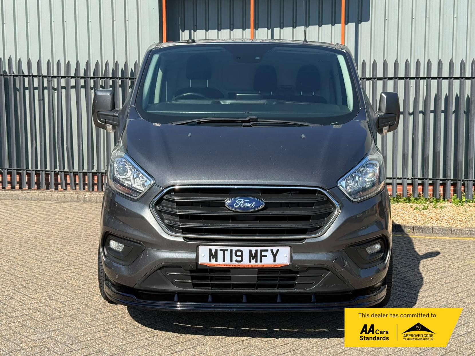 2019 Ford Transit Custom 2.0 280 EcoBlue Limited Panel Van 5dr Diesel Auto L1 H1 Euro 6 (s/s) (170 ps) - Thumbnail 8
