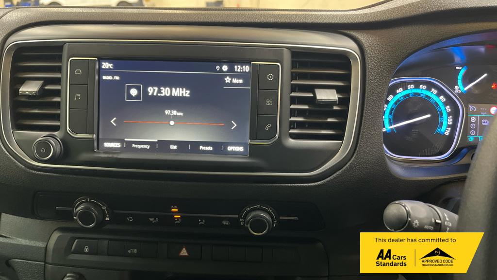 2023 Vauxhall Vivaro Electric 3100 75kWh Prime Panel Van 6dr Electric Auto L1 H1 (7.4kW Charger) (136 ps) - Thumbnail 11